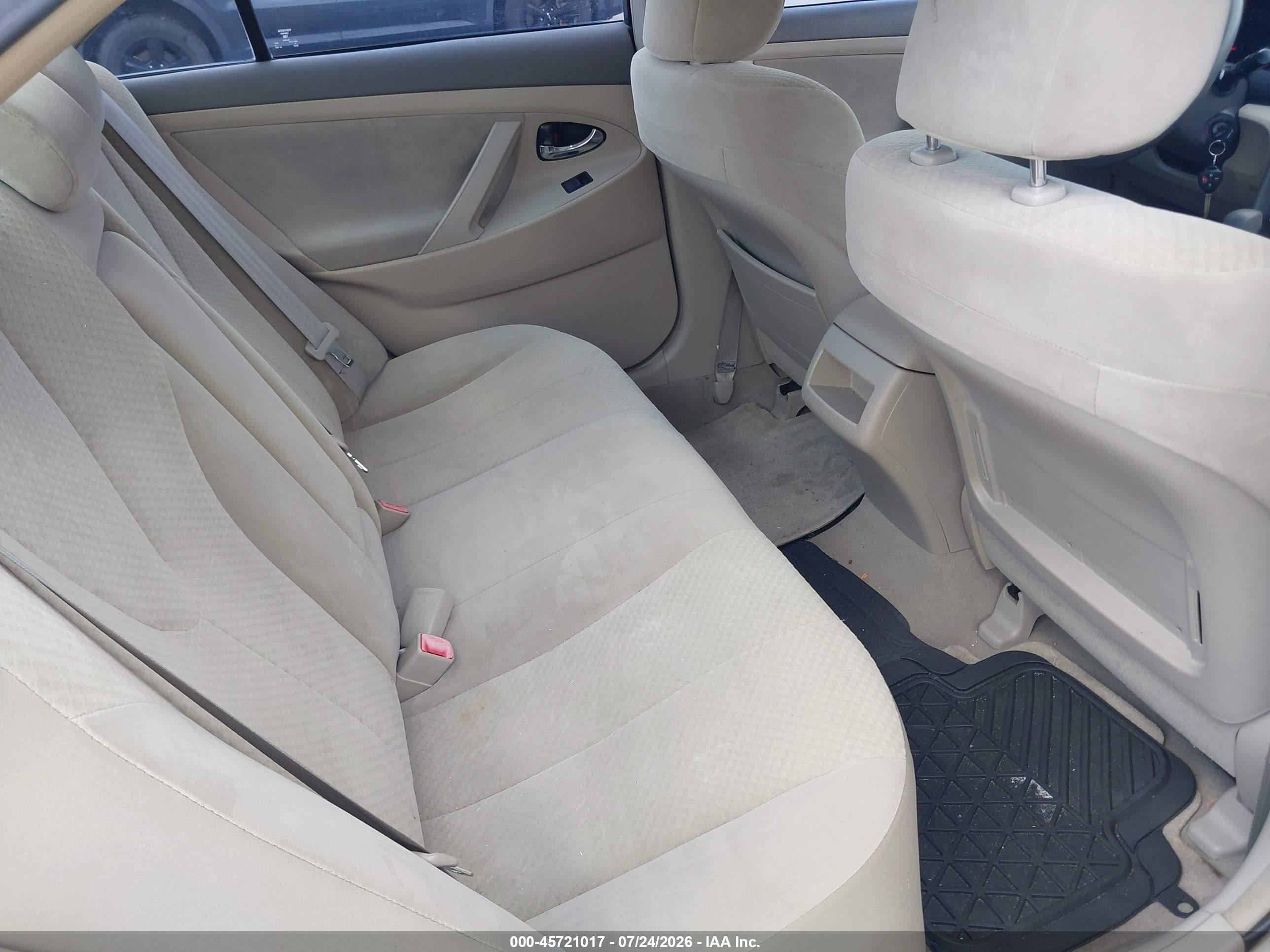 2007 Toyota Camry Le Gold vin: 4T1BE46K37U504115
