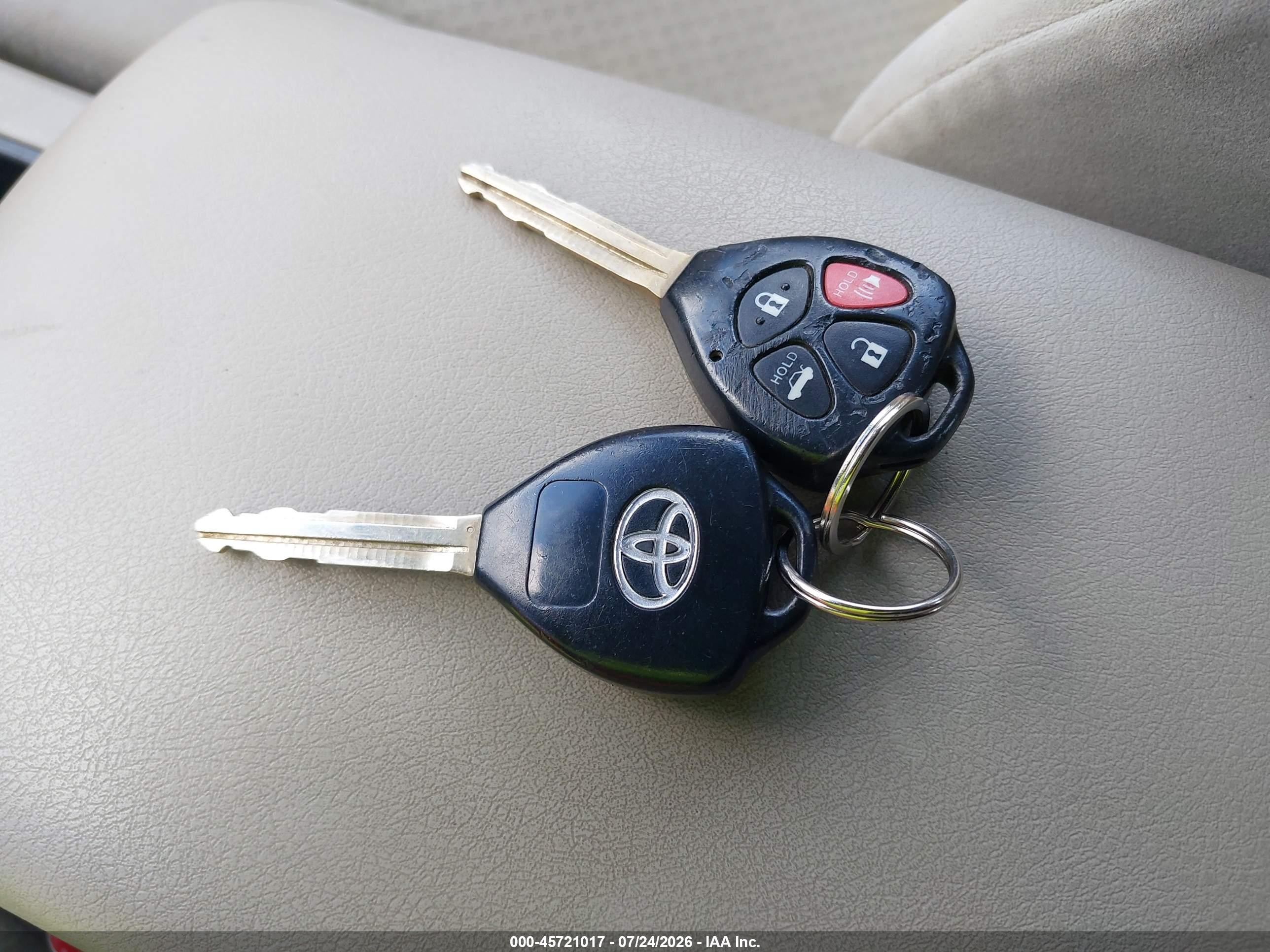 2007 Toyota Camry Le Gold vin: 4T1BE46K37U504115