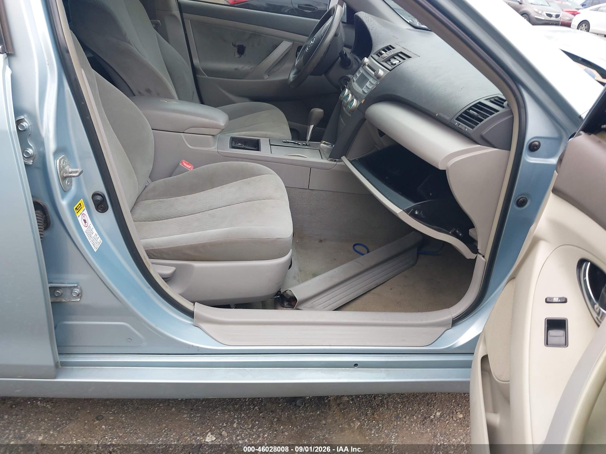 2007 Toyota Camry Le Light Blue vin: 4T1BE46K37U524574