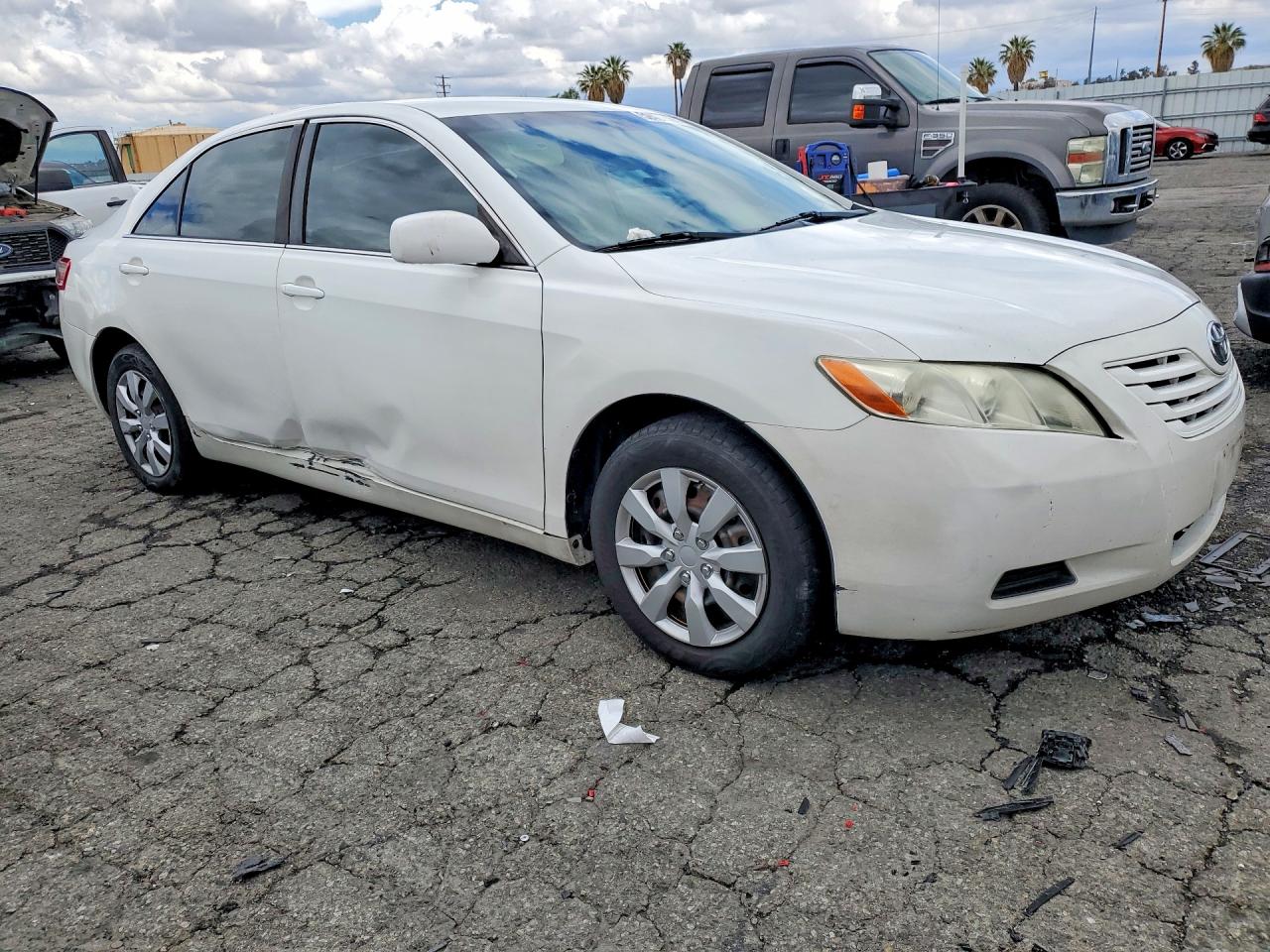 2007 Toyota Camry Le White vin: 4T1BE46K37U525904