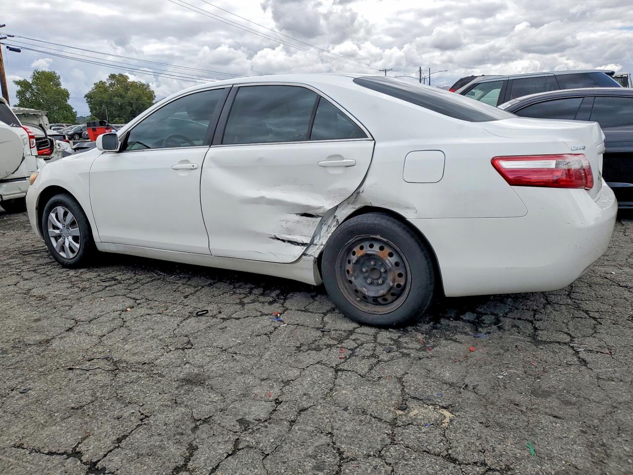 2007 Toyota Camry Le White vin: 4T1BE46K37U525904