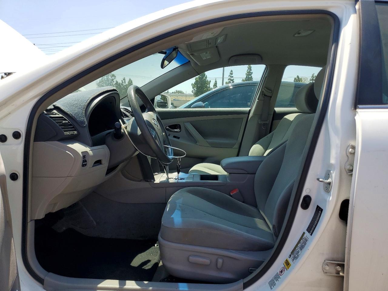 2007 Toyota Camry Le White vin: 4T1BE46K37U526664