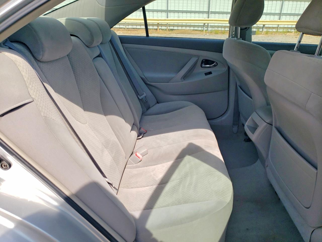 2007 Toyota Camry Le Silver vin: 4T1BE46K37U531105