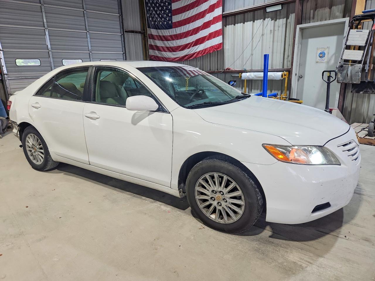 2007 Toyota Camry Le White vin: 4T1BE46K37U533260
