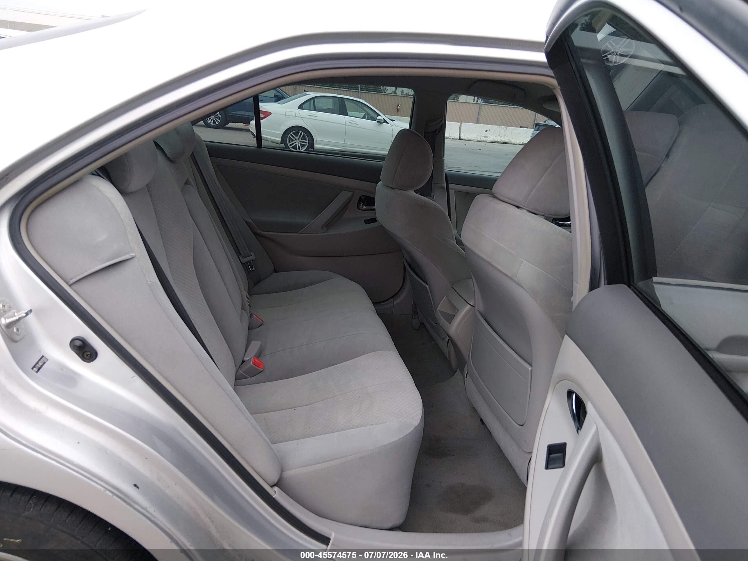 2007 Toyota Camry Le Silver vin: 4T1BE46K37U539284