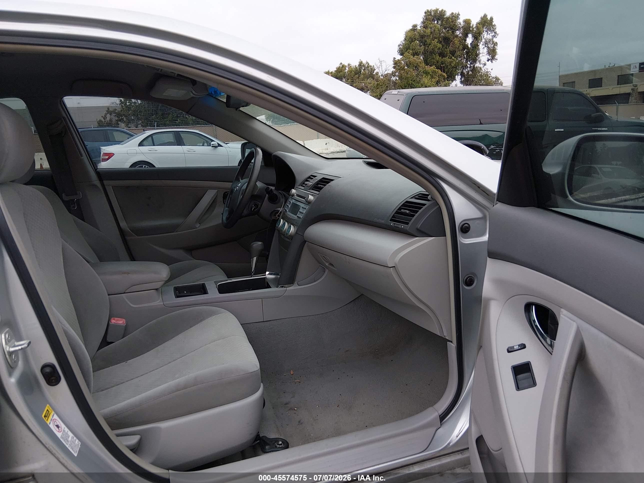 2007 Toyota Camry Le Silver vin: 4T1BE46K37U539284