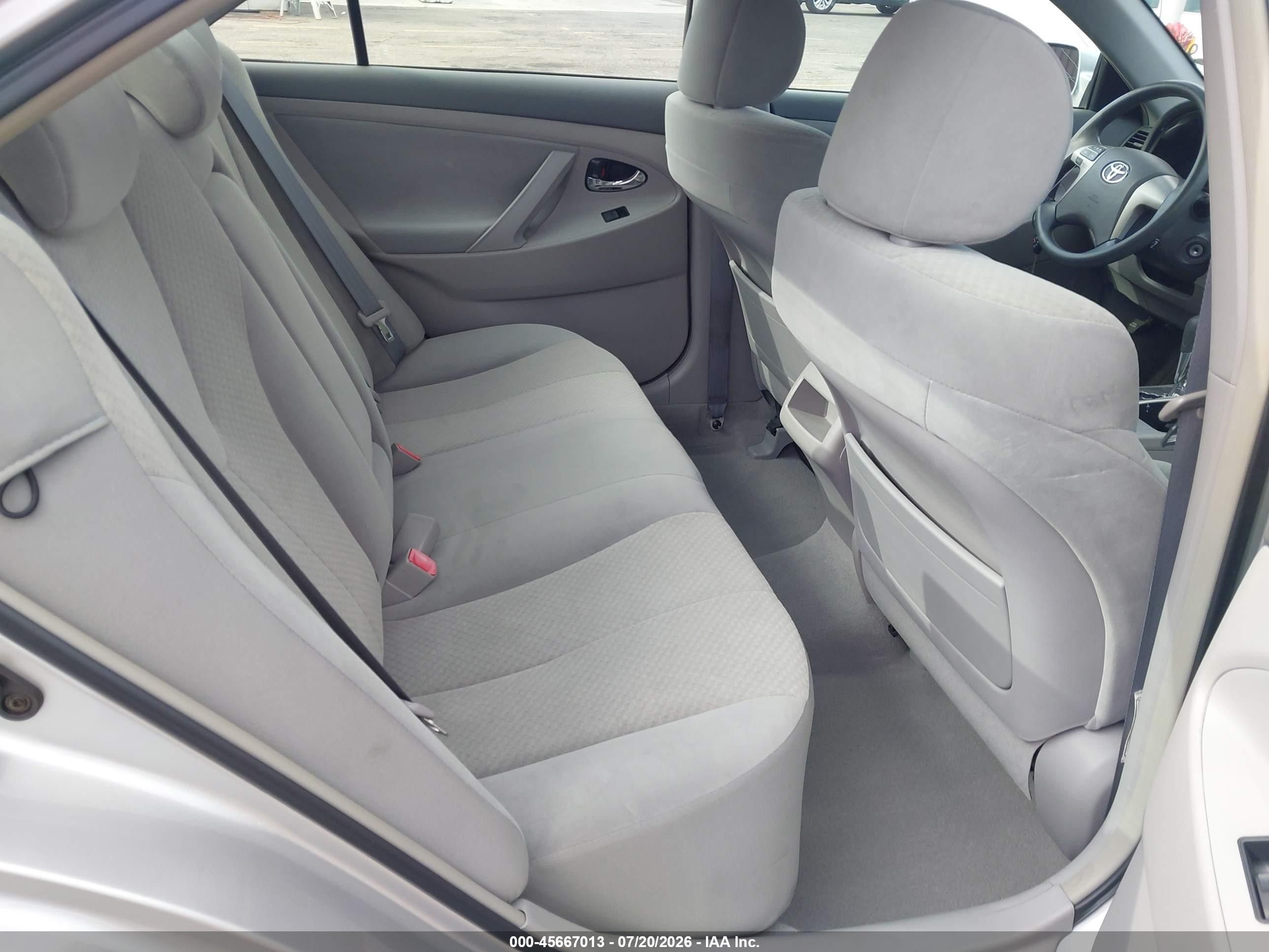 2007 Toyota Camry Le Silver vin: 4T1BE46K37U543402