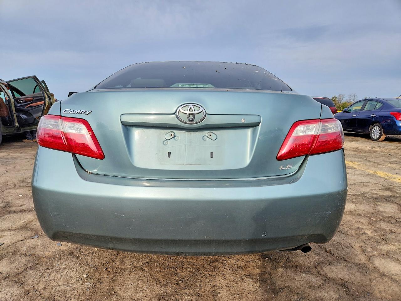 2007 Toyota Camry Le Turquoise vin: 4T1BE46K37U551175