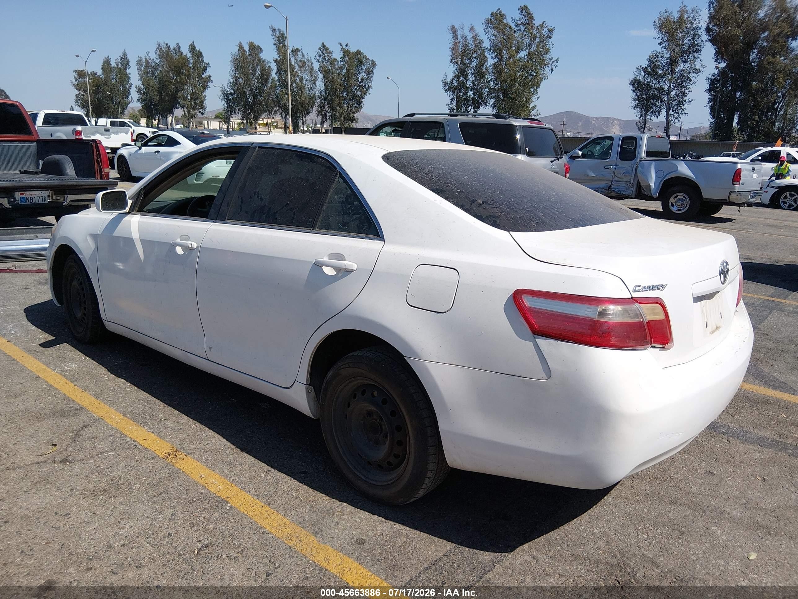 2007 Toyota Camry Le White vin: 4T1BE46K37U558465