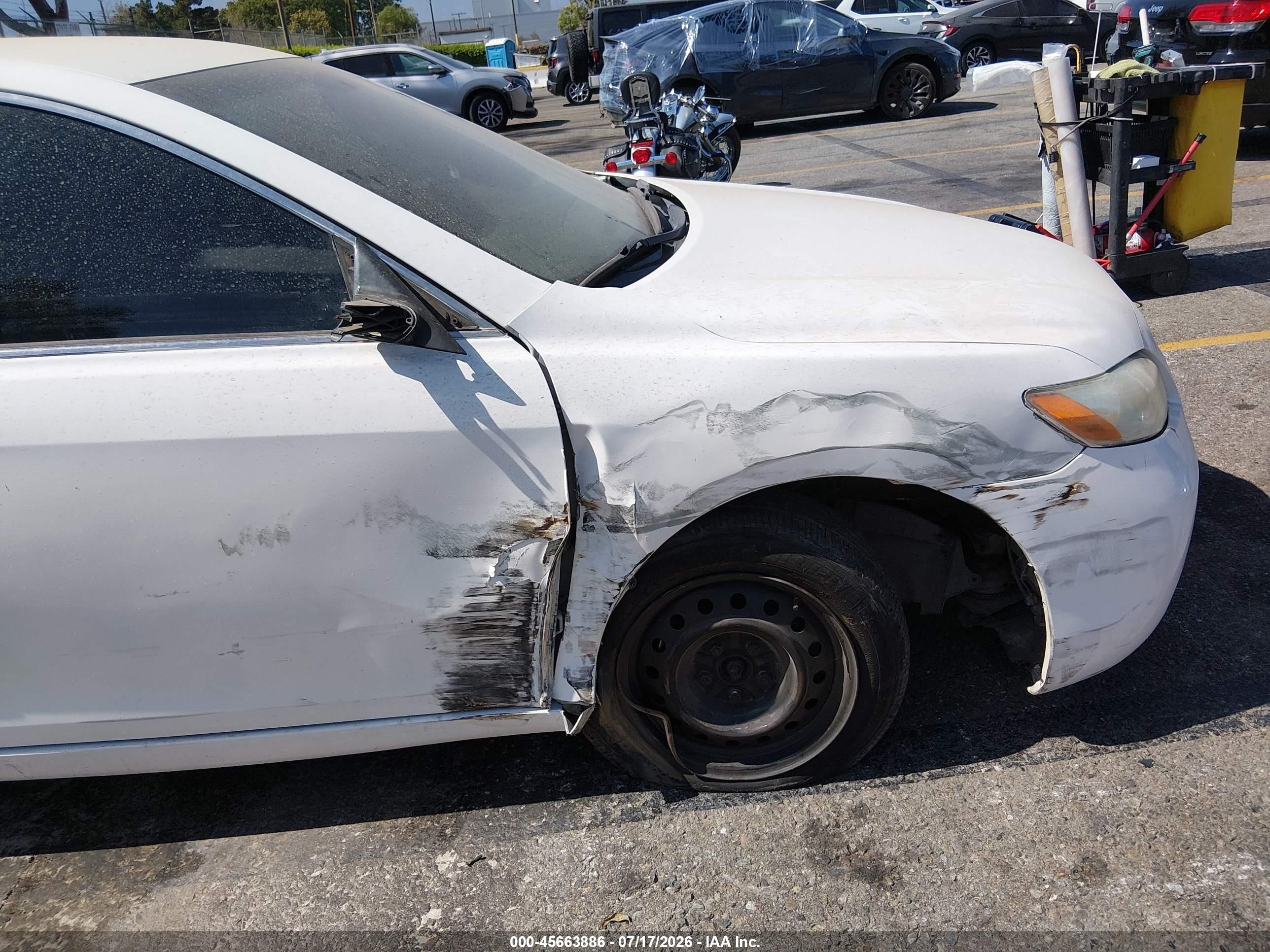 2007 Toyota Camry Le White vin: 4T1BE46K37U558465