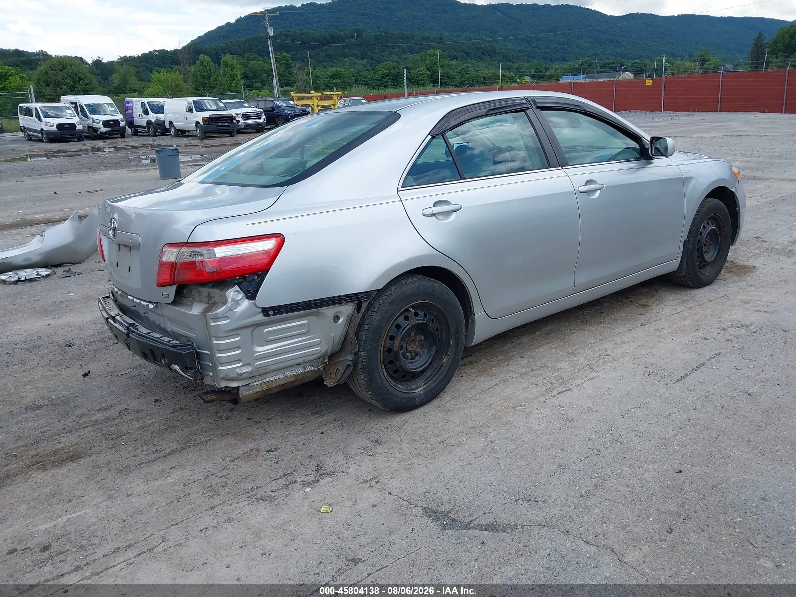 2007 Toyota Camry Le Silver vin: 4T1BE46K37U584192