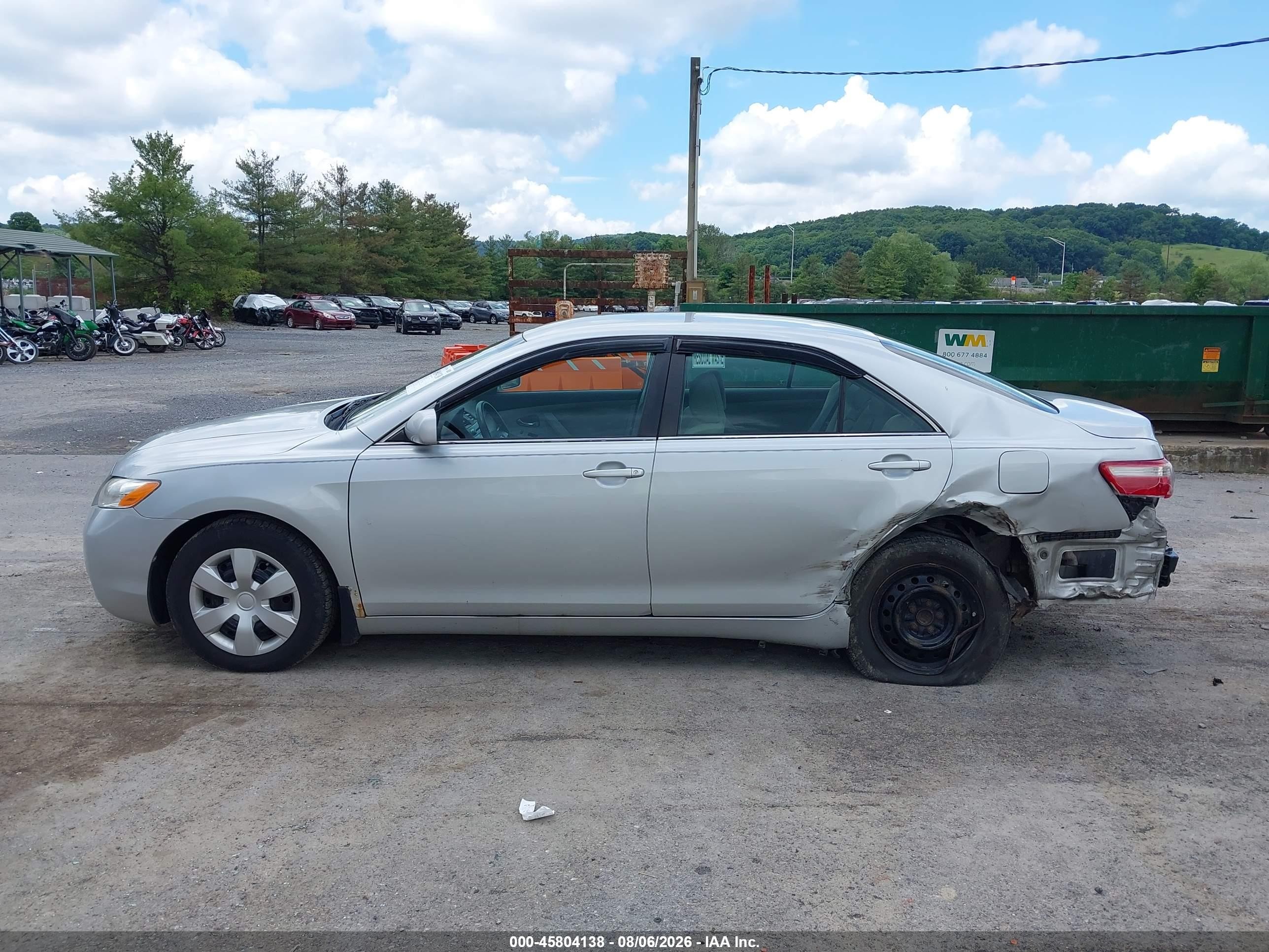 2007 Toyota Camry Le Silver vin: 4T1BE46K37U584192