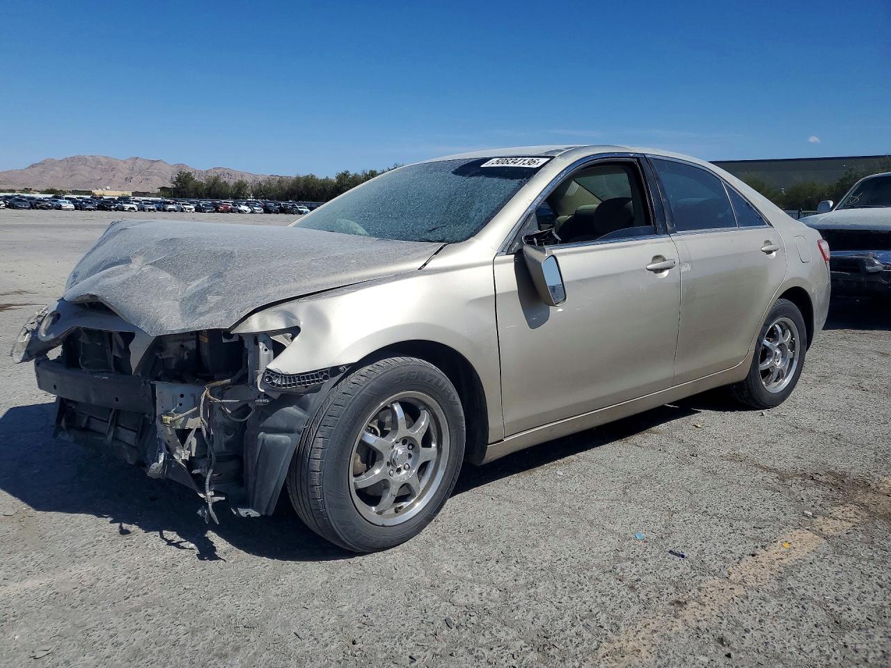 2007 Toyota Camry Le Gold vin: 4T1BE46K37U584581