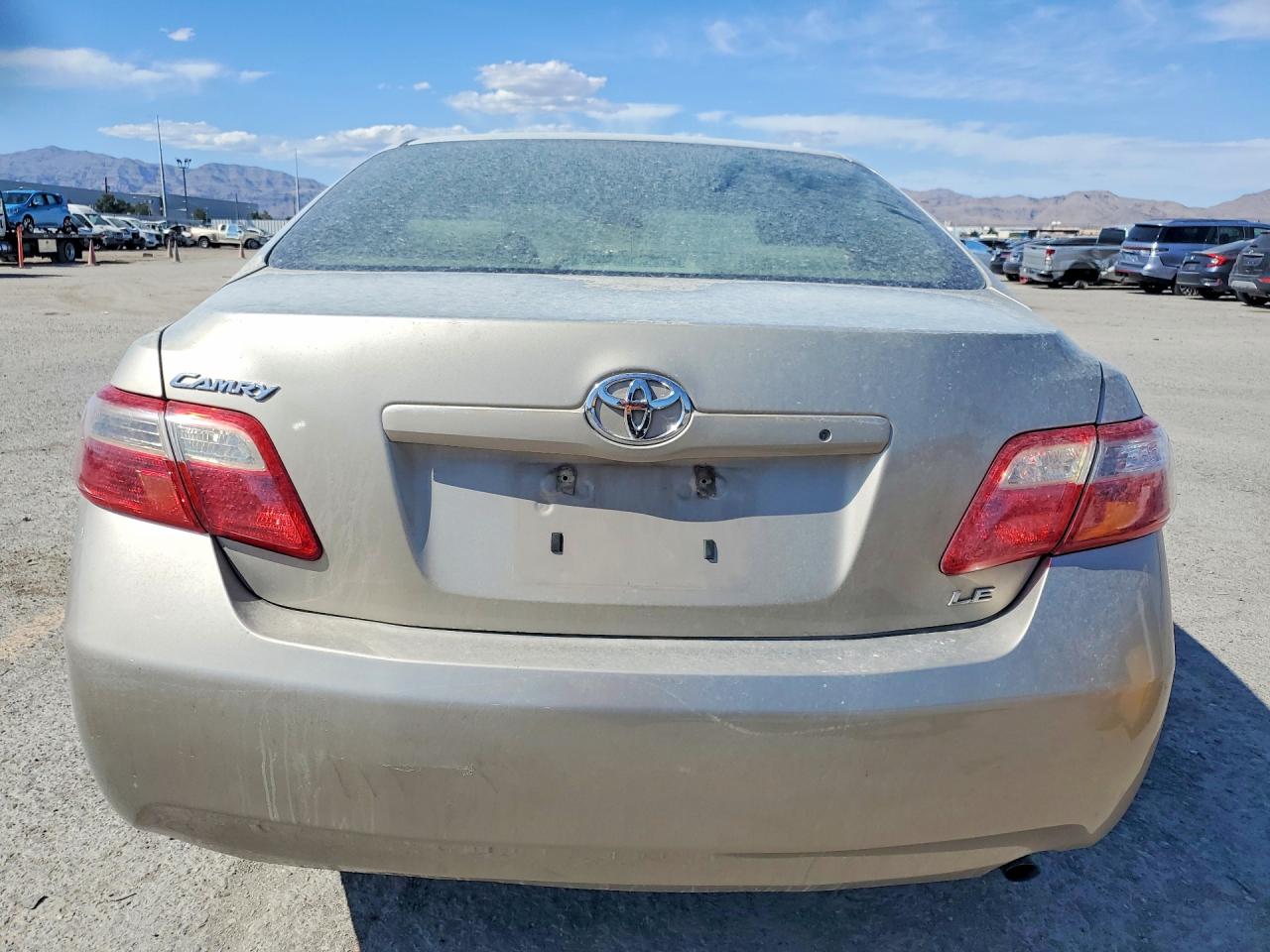 2007 Toyota Camry Le Gold vin: 4T1BE46K37U584581