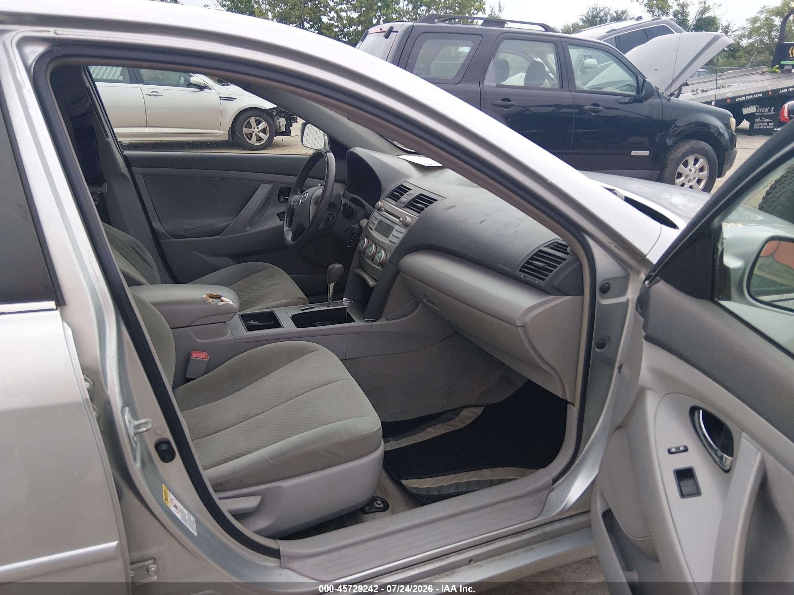 2007 Toyota Camry Le Gray vin: 4T1BE46K37U592325