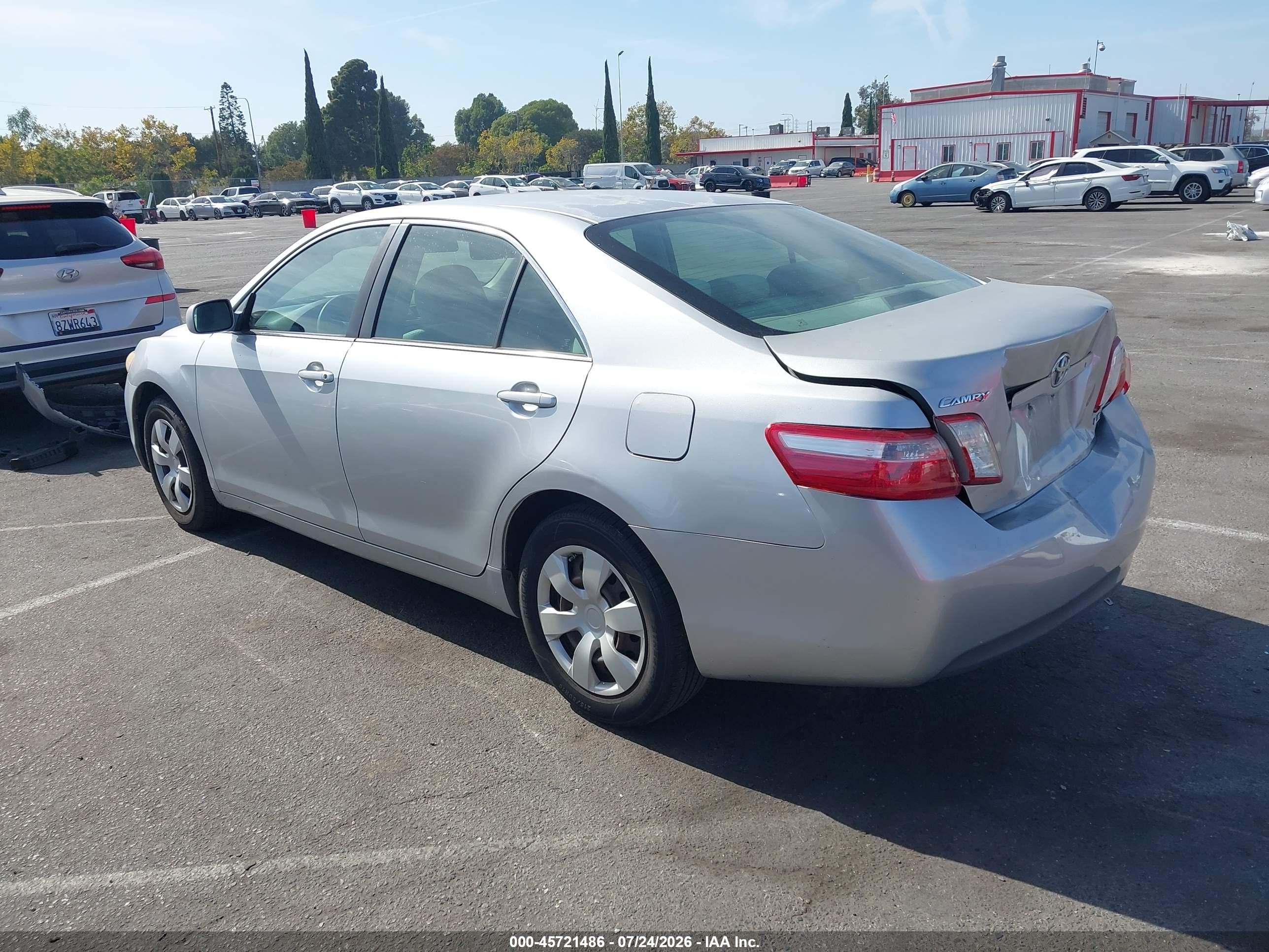 2007 Toyota Camry Le Silver vin: 4T1BE46K37U601573