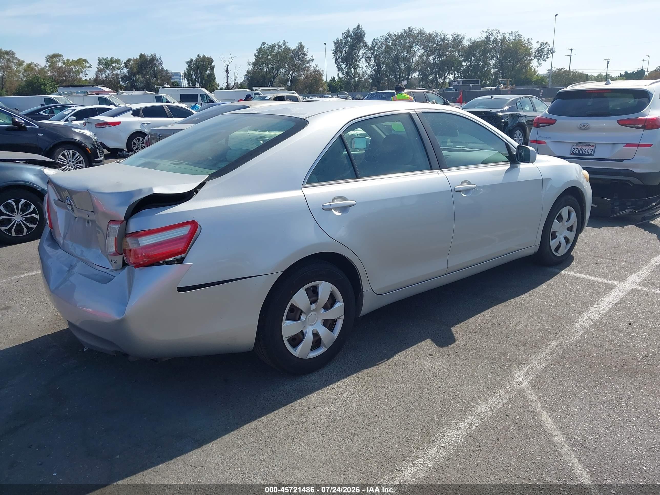 2007 Toyota Camry Le Silver vin: 4T1BE46K37U601573