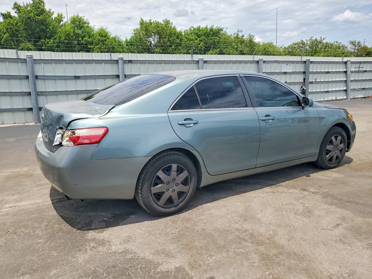 2007 Toyota Camry Le Green vin: 4T1BE46K37U607311