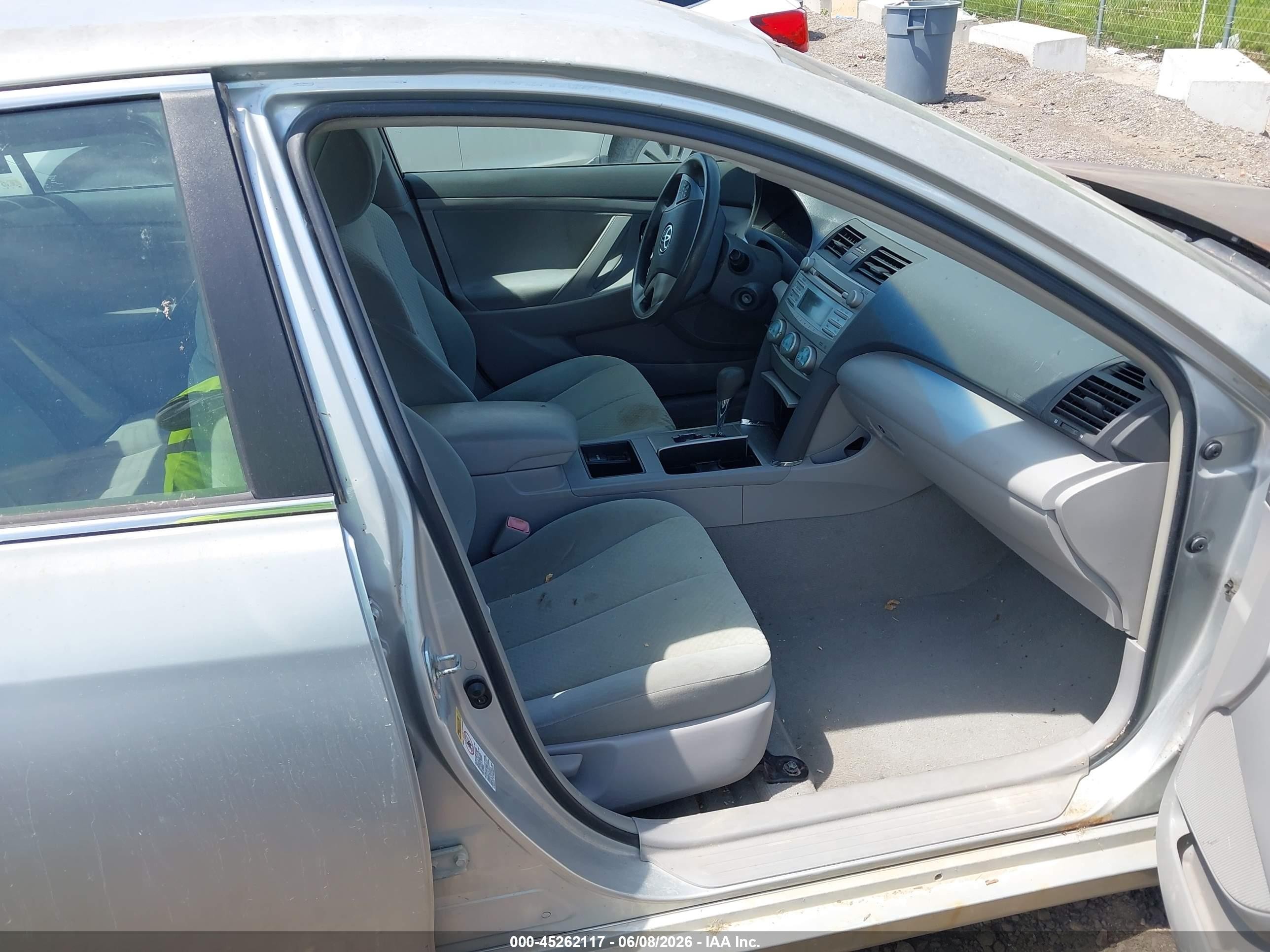2007 Toyota Camry Le Silver vin: 4T1BE46K37U627445