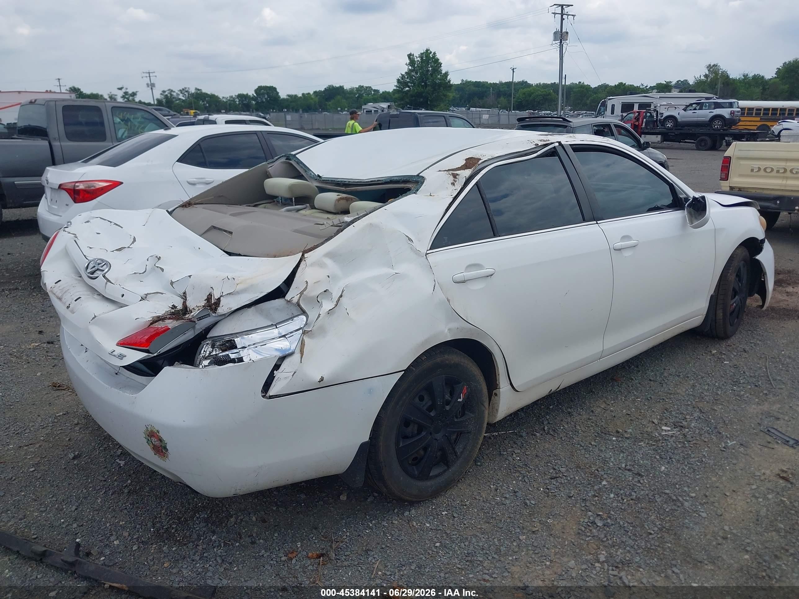 2007 Toyota Camry Le White vin: 4T1BE46K37U629731