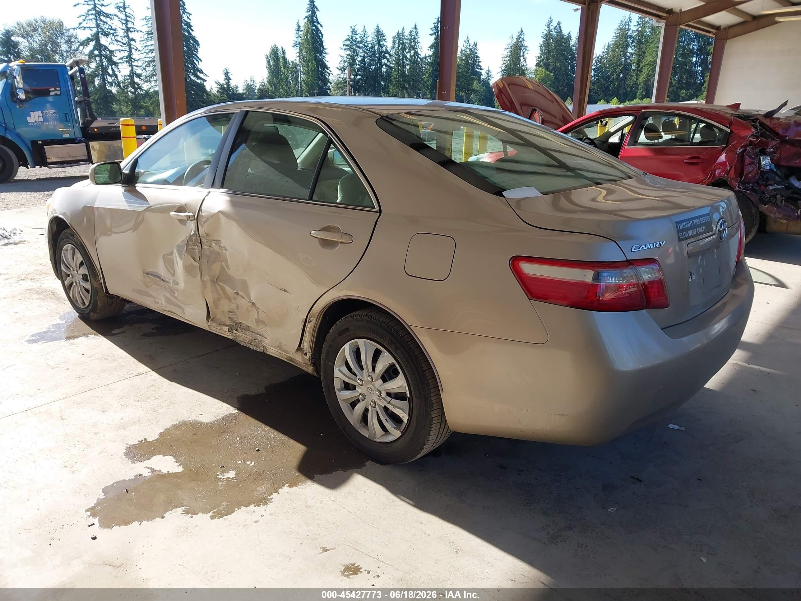 2007 Toyota Camry Le Gold vin: 4T1BE46K37U655052