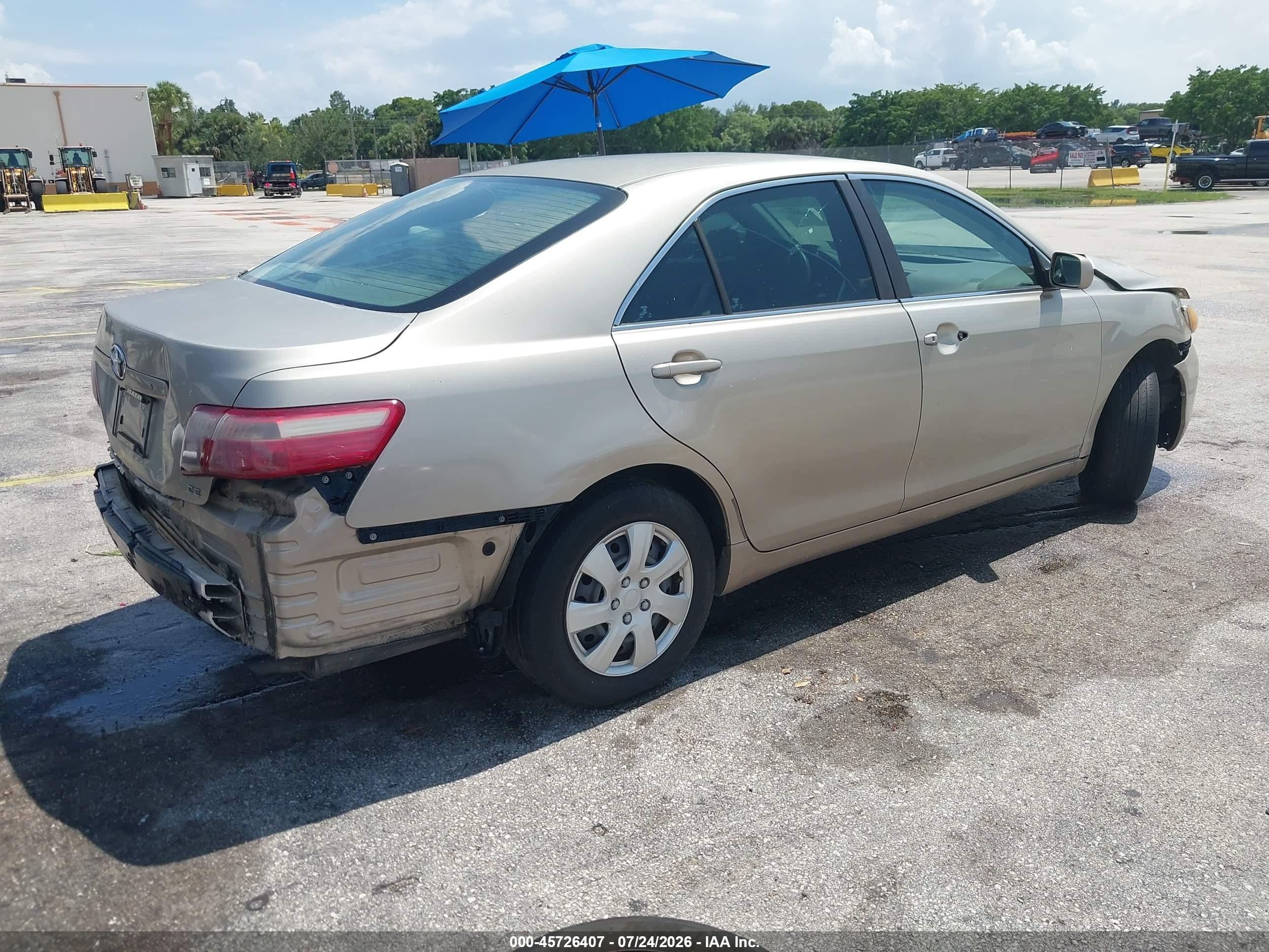 2007 Toyota Camry Ce Gold vin: 4T1BE46K37U681019