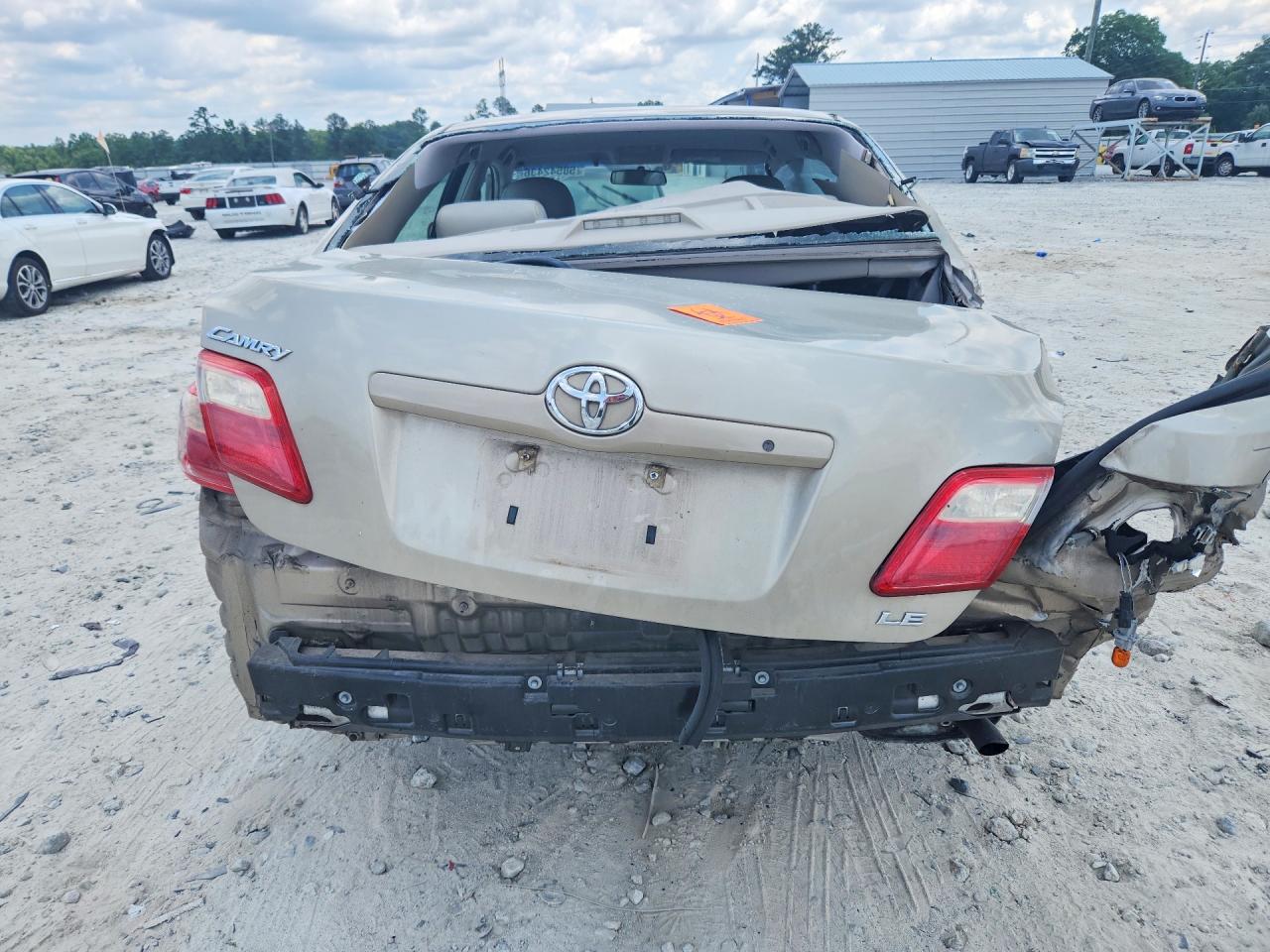 2007 Toyota Camry Le Silver vin: 4T1BE46K37U701785
