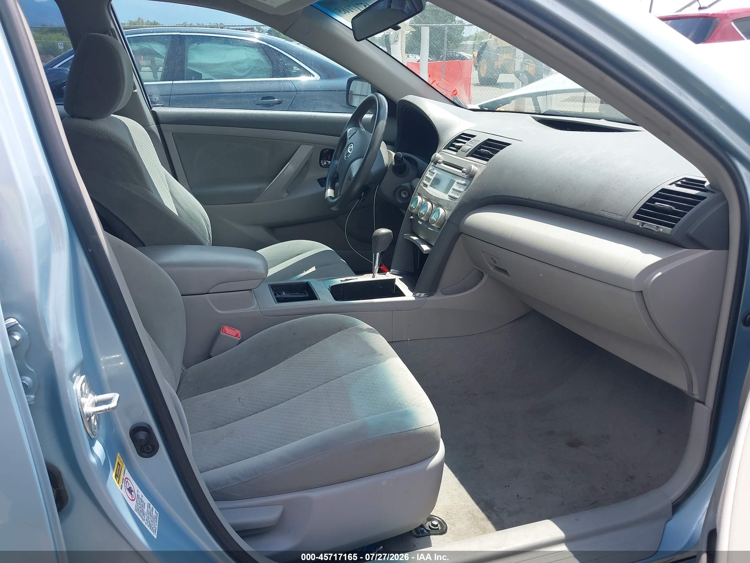 2007 Toyota Camry Le Blue vin: 4T1BE46K37U718117