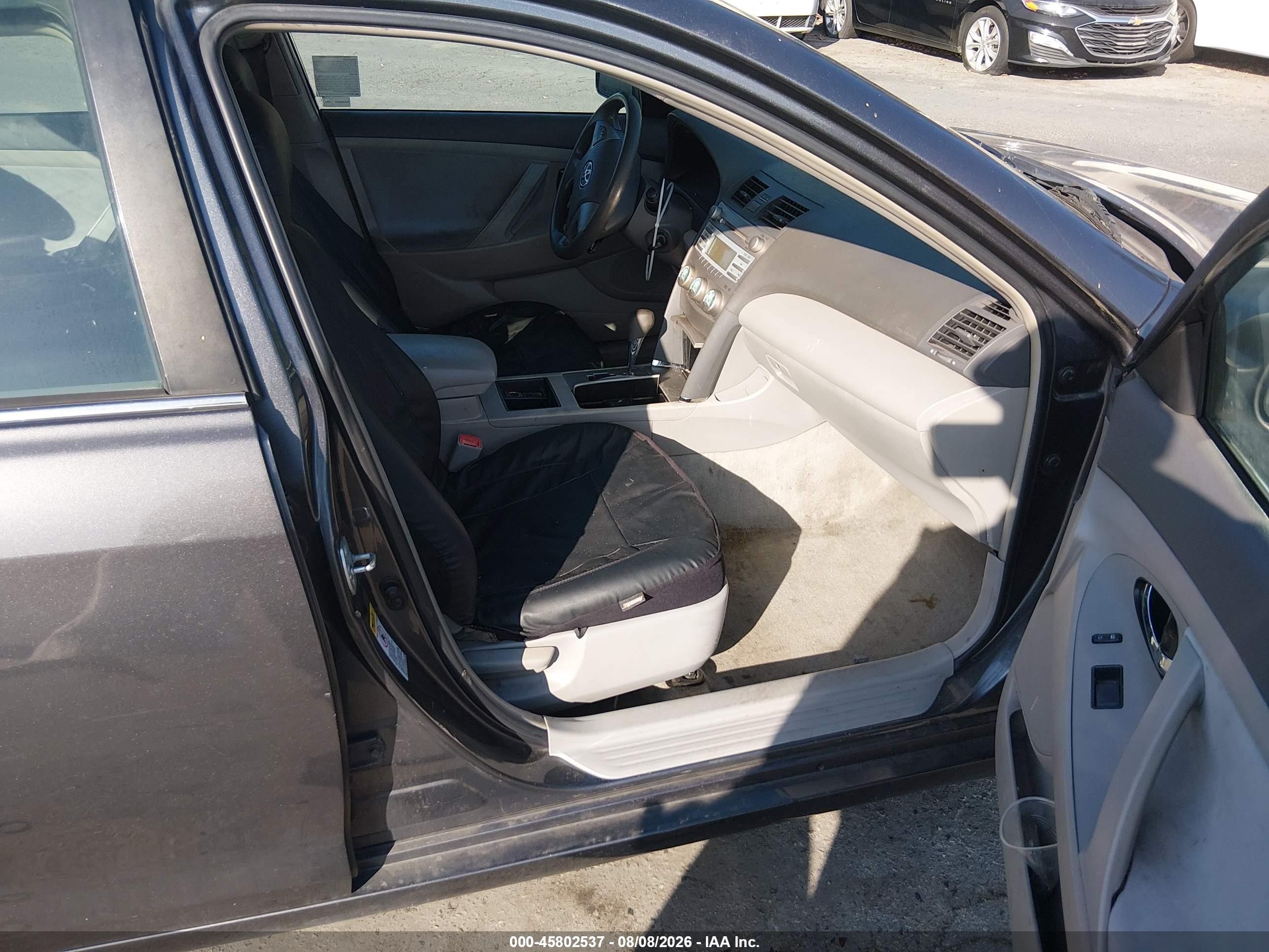 2008 Toyota Camry Le Gray vin: 4T1BE46K38U203765