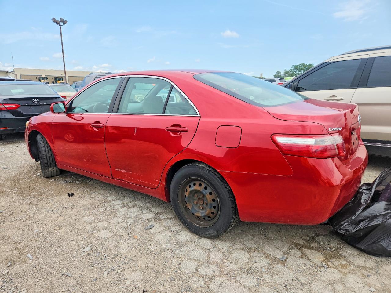 2008 Toyota Camry Le Red vin: 4T1BE46K38U228648