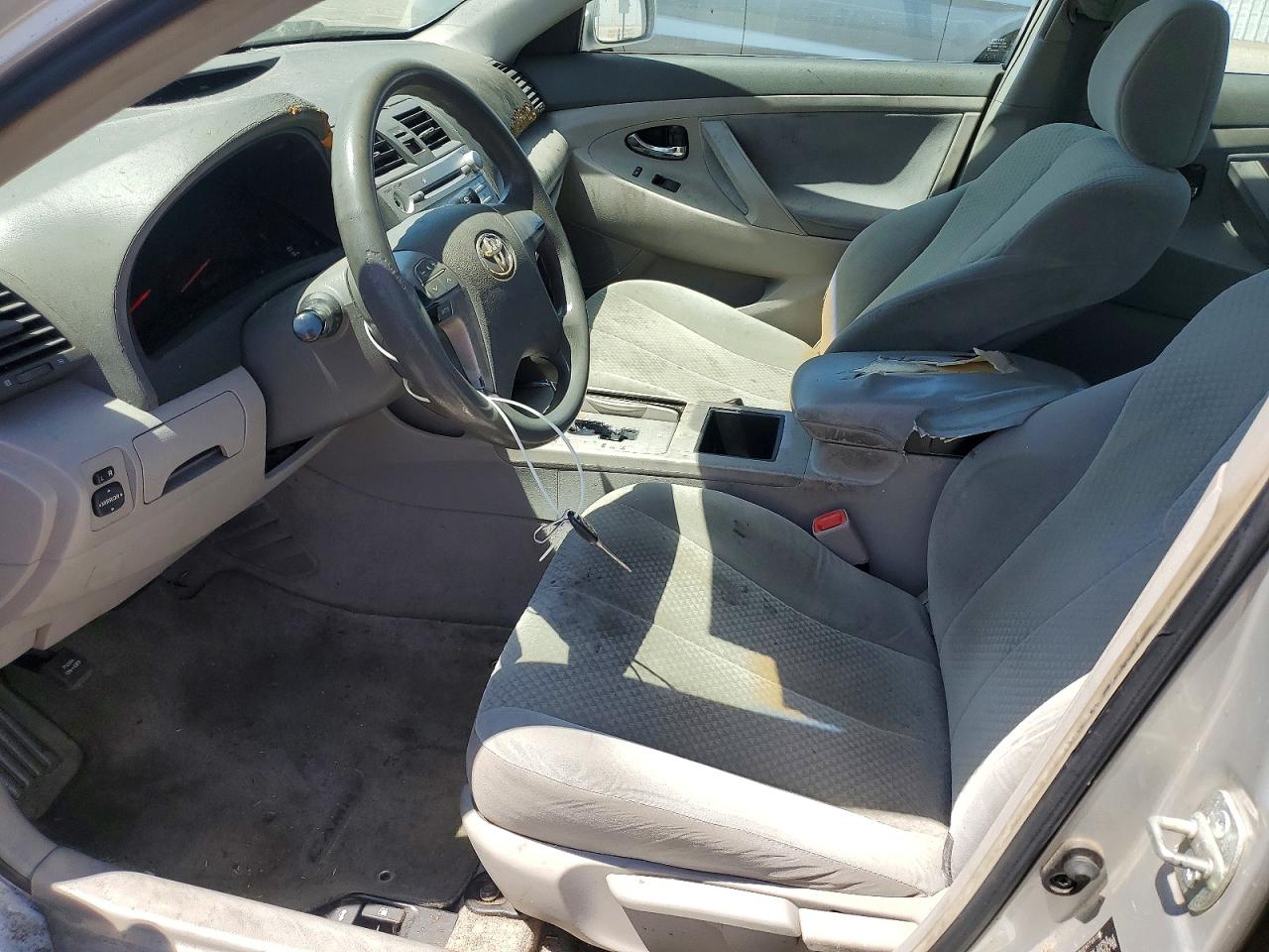 2008 Toyota Camry Base Серый vin: 4T1BE46K38U238743