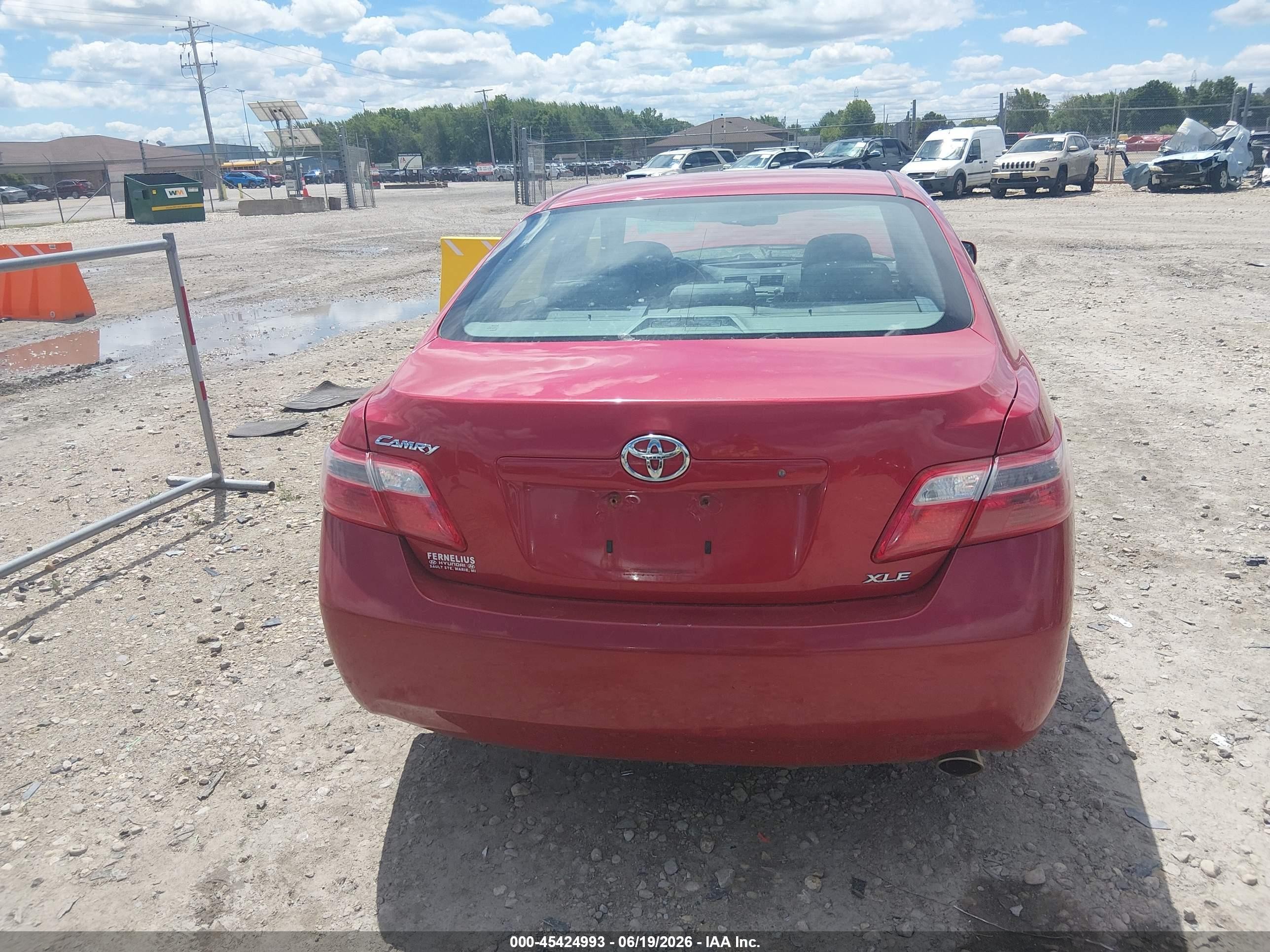 2008 Toyota Camry Xle Red vin: 4T1BE46K38U248043