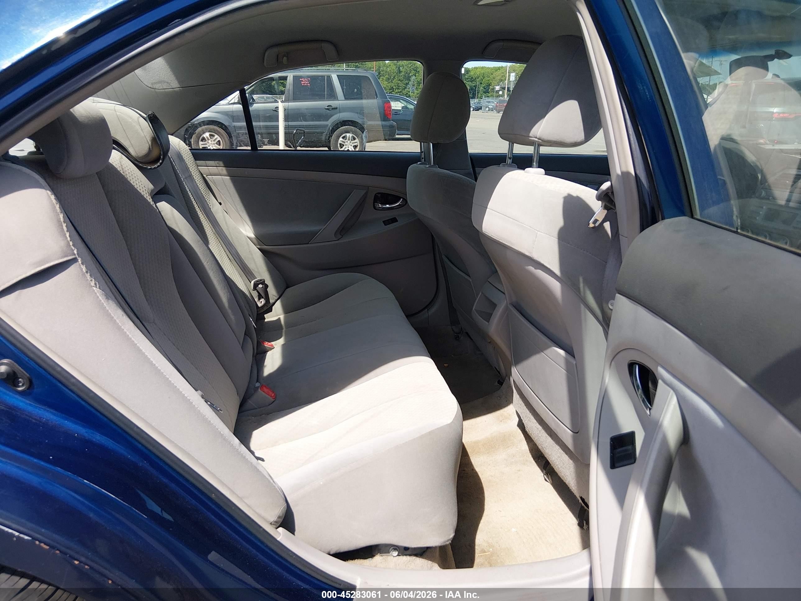 2008 Toyota Camry Le Blue vin: 4T1BE46K38U256840