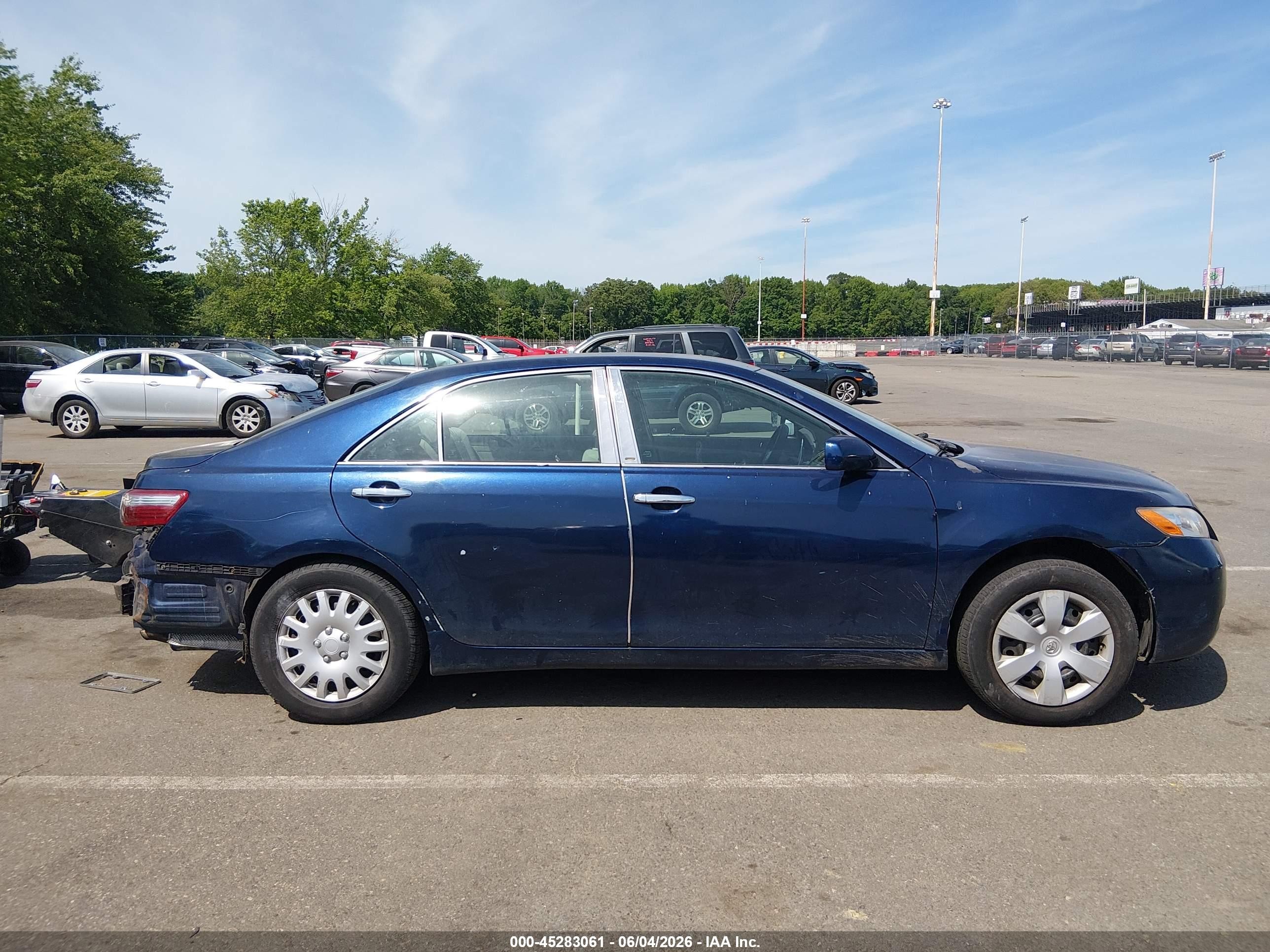 2008 Toyota Camry Le Blue vin: 4T1BE46K38U256840