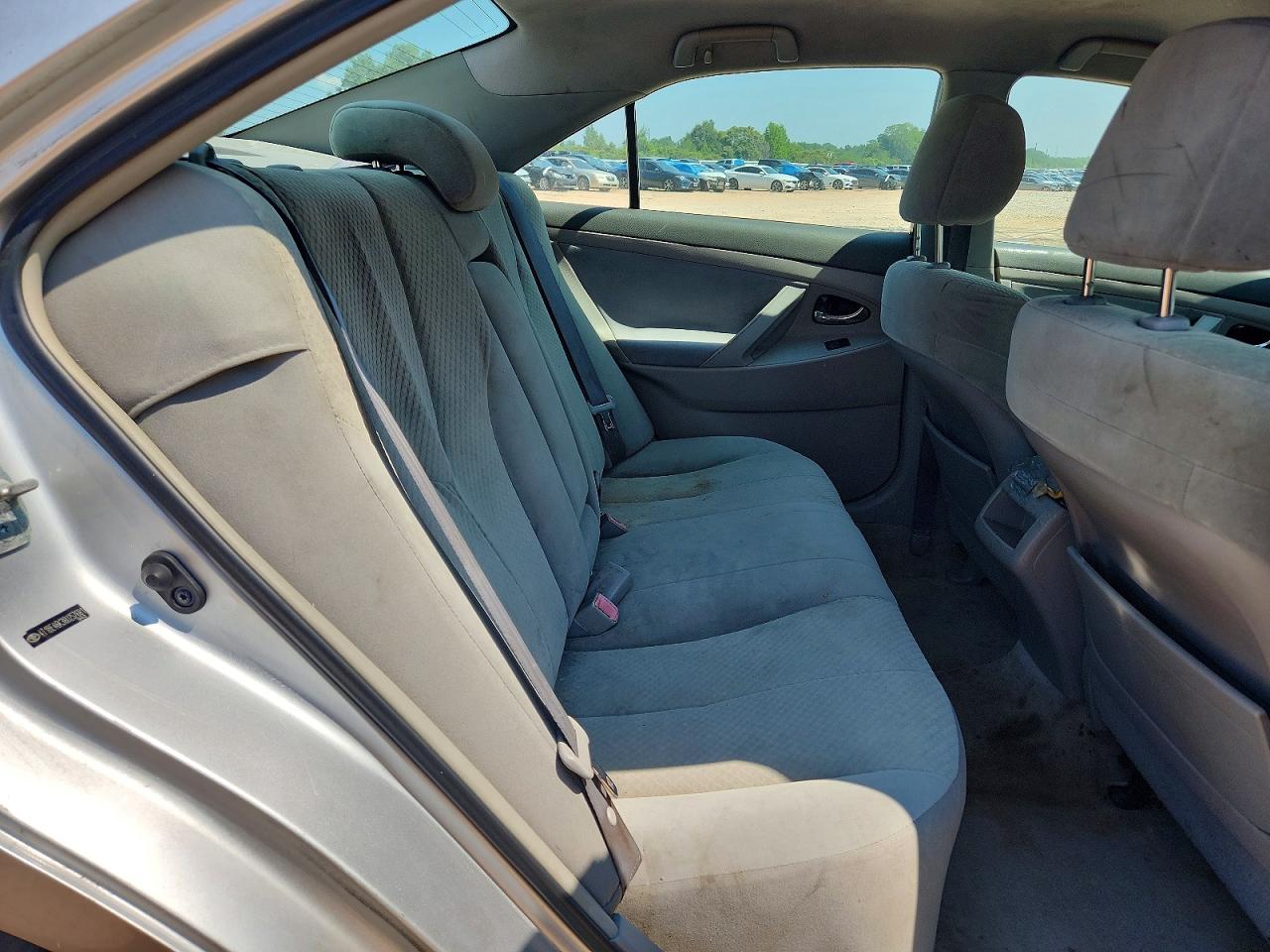 2008 Toyota Camry Le Silver vin: 4T1BE46K38U257681