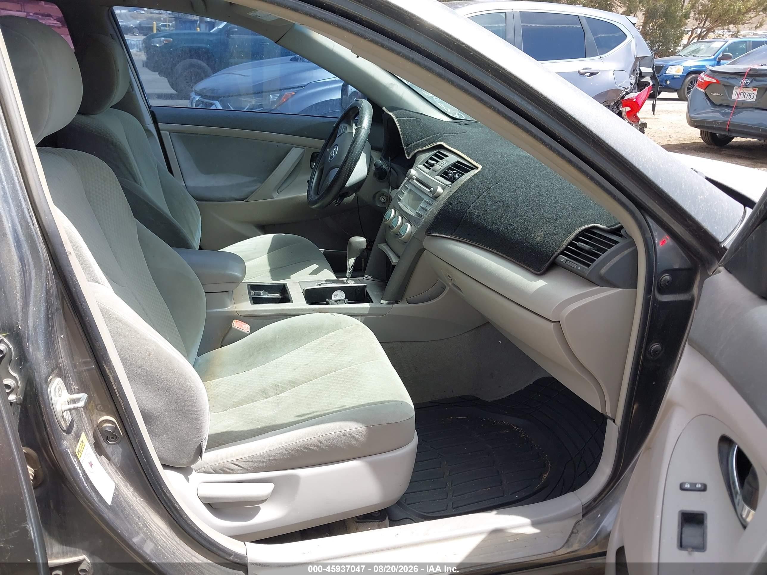 2008 Toyota Camry Le Gray vin: 4T1BE46K38U736330