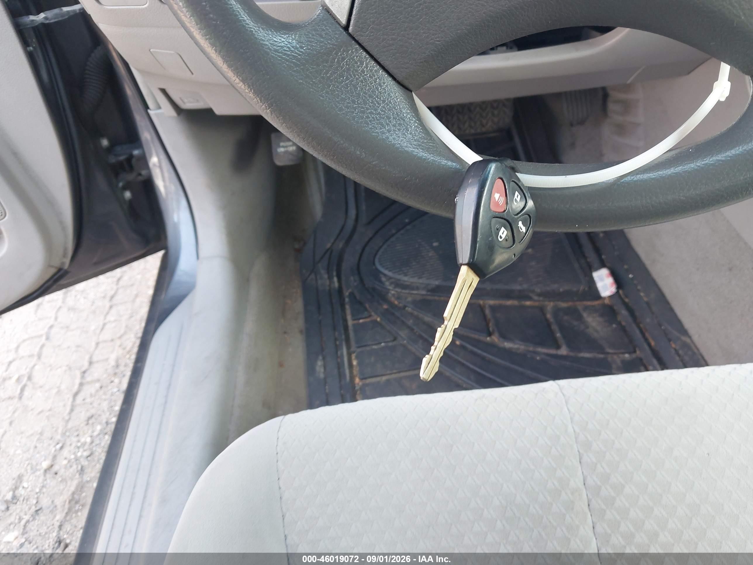 2008 Toyota Camry Le Gray vin: 4T1BE46K38U779291