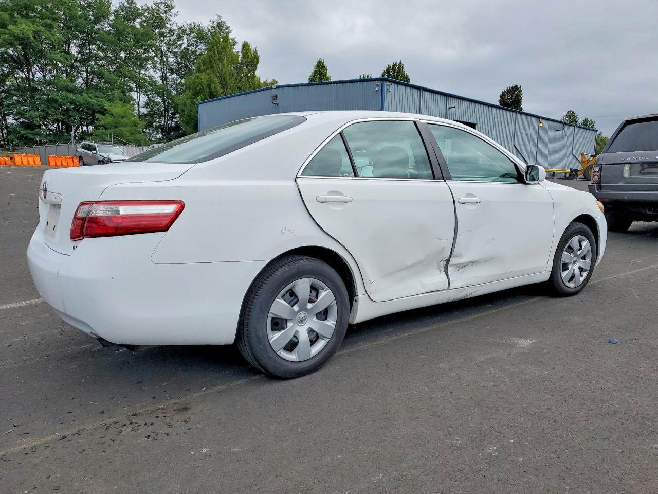2008 Toyota Camry Le White vin: 4T1BE46K38U783065