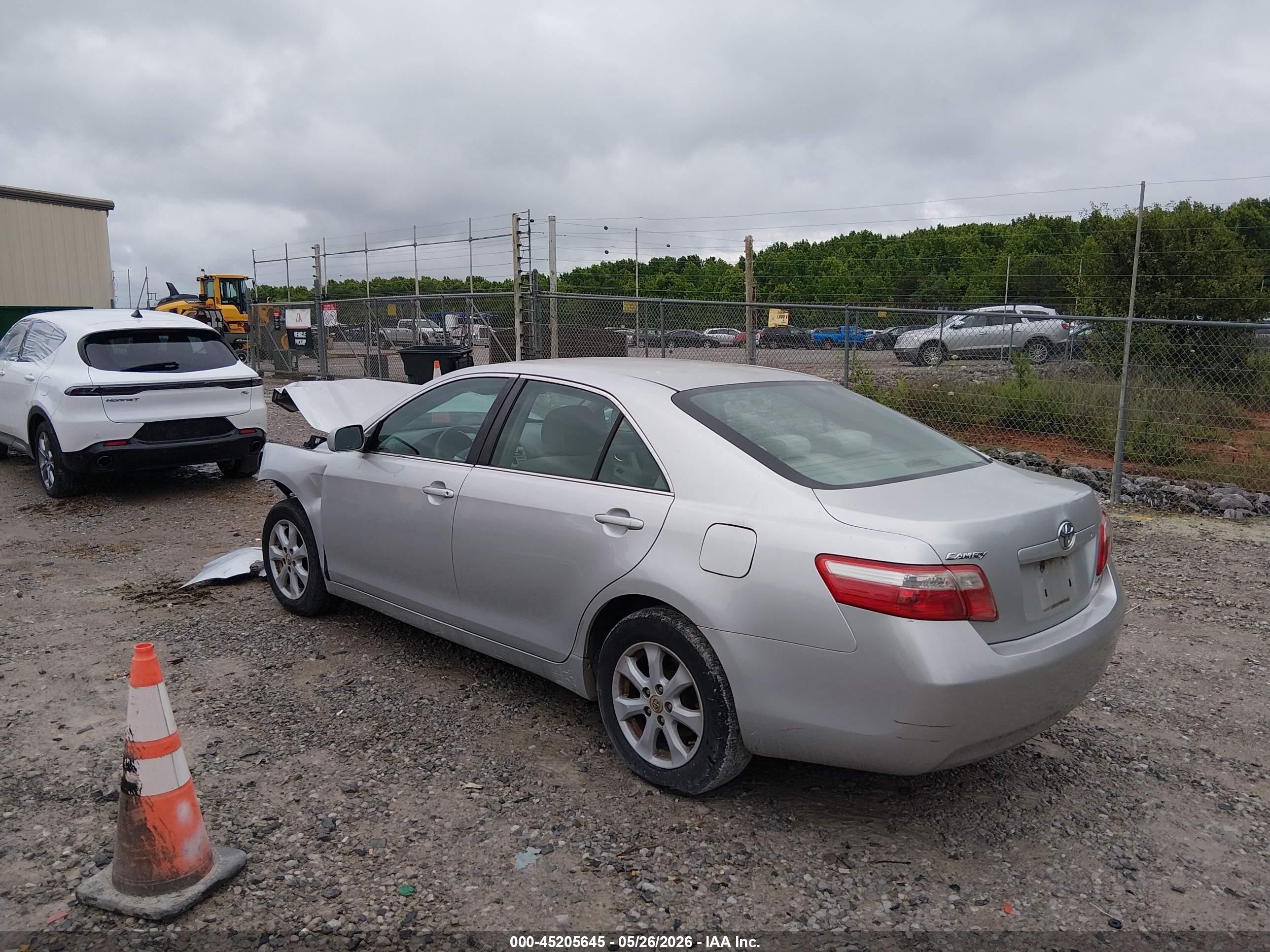 2009 Toyota Camry Le Silver vin: 4T1BE46K39U280962