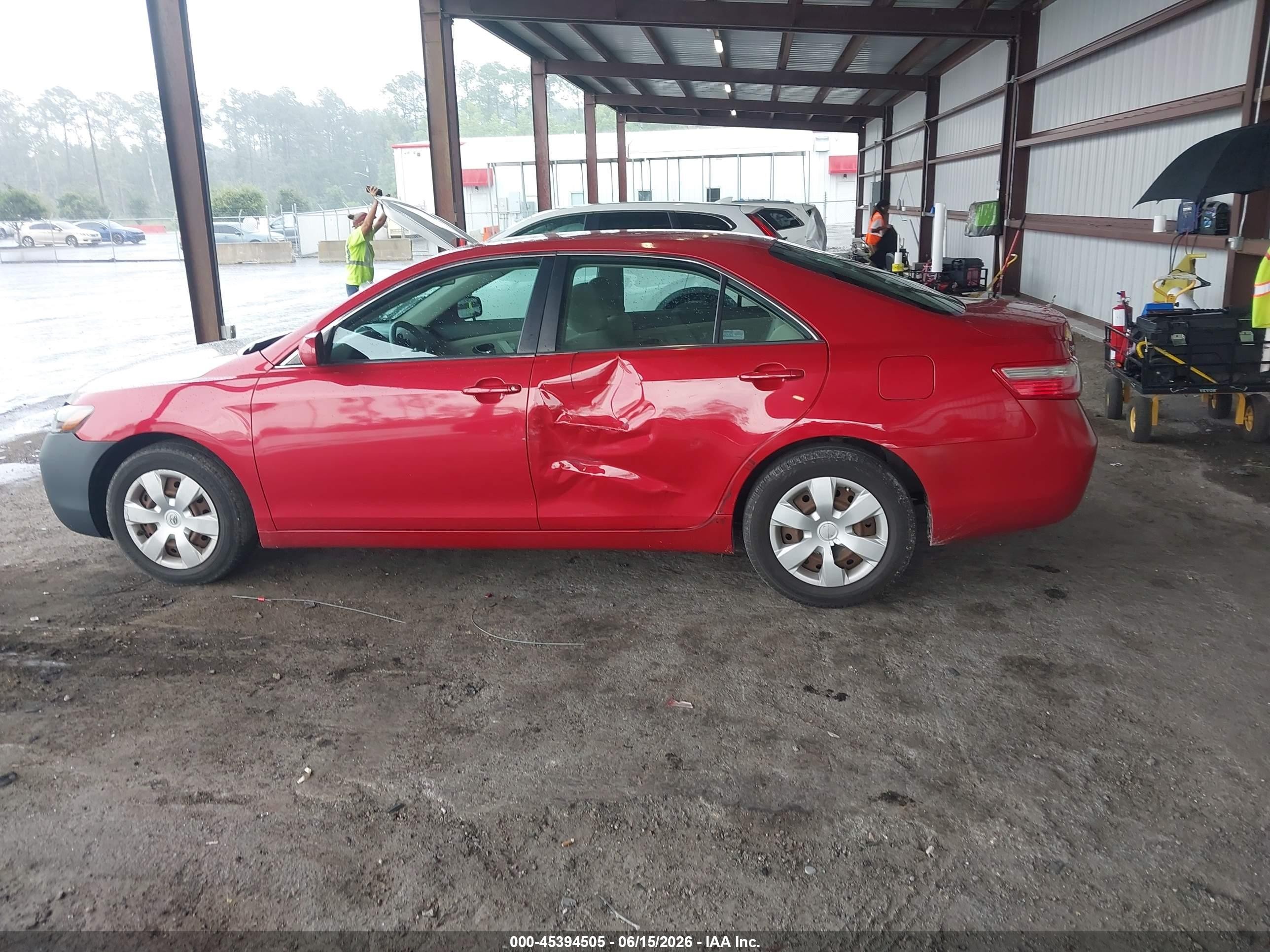 2009 Toyota Camry Le Red vin: 4T1BE46K39U284672