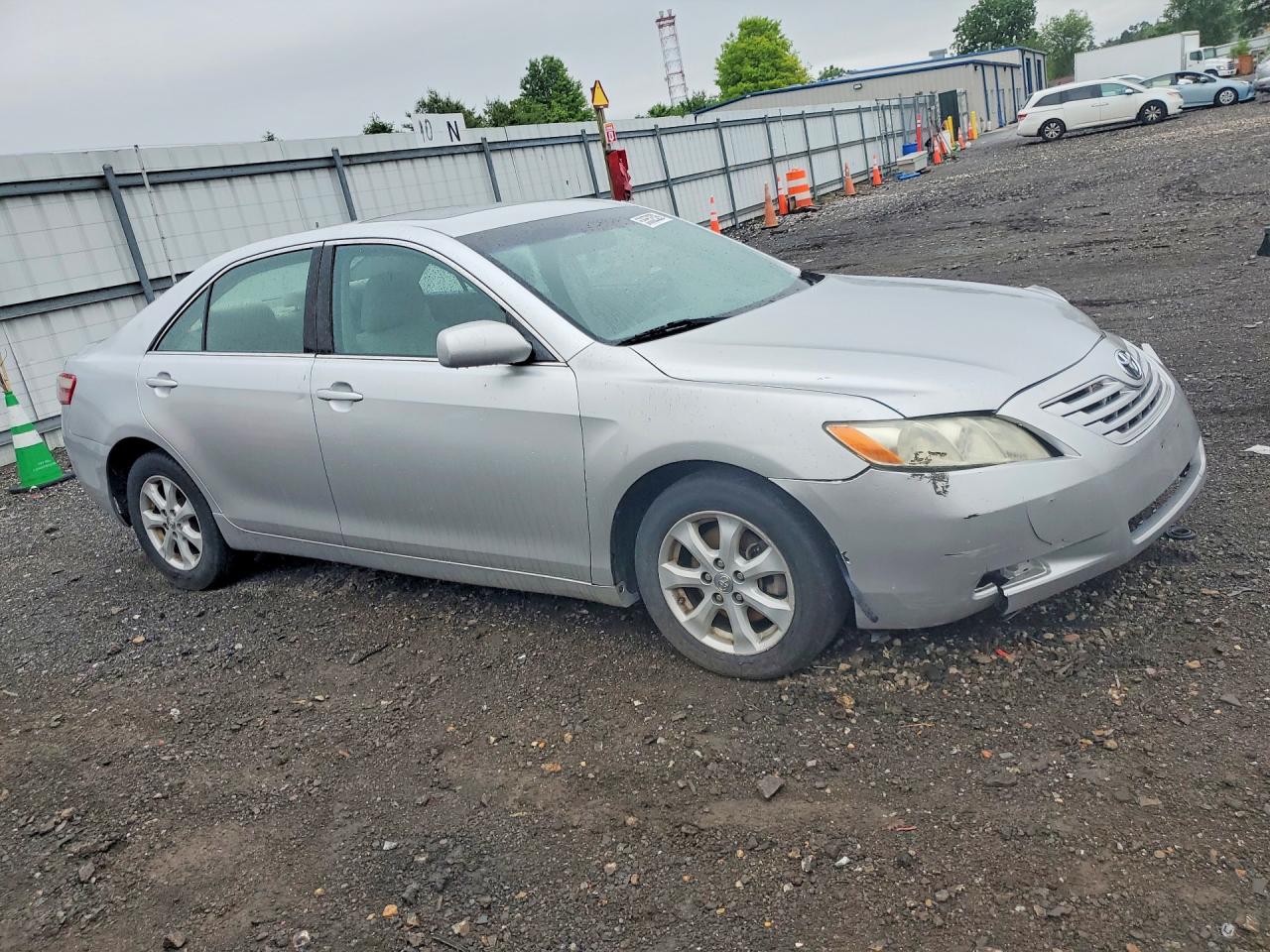 2009 Toyota Camry Le Silver vin: 4T1BE46K39U385730