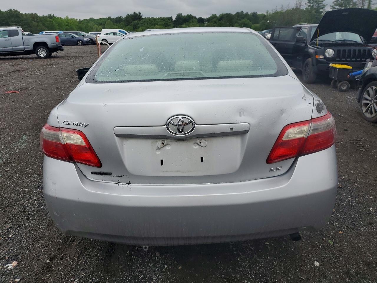 2009 Toyota Camry Le Silver vin: 4T1BE46K39U385730