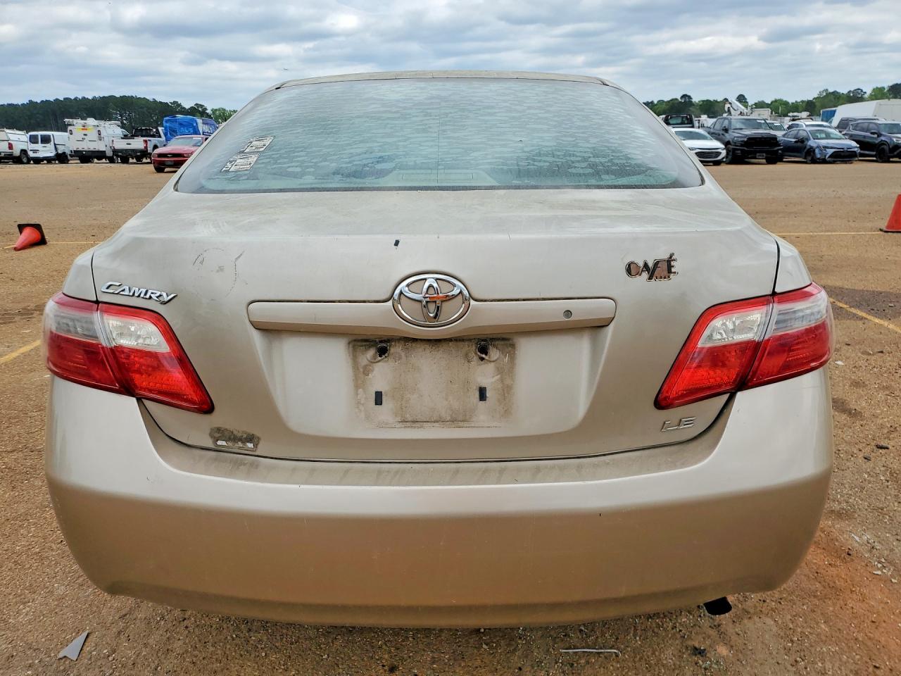 2009 Toyota Camry Gold vin: 4T1BE46K39U866657