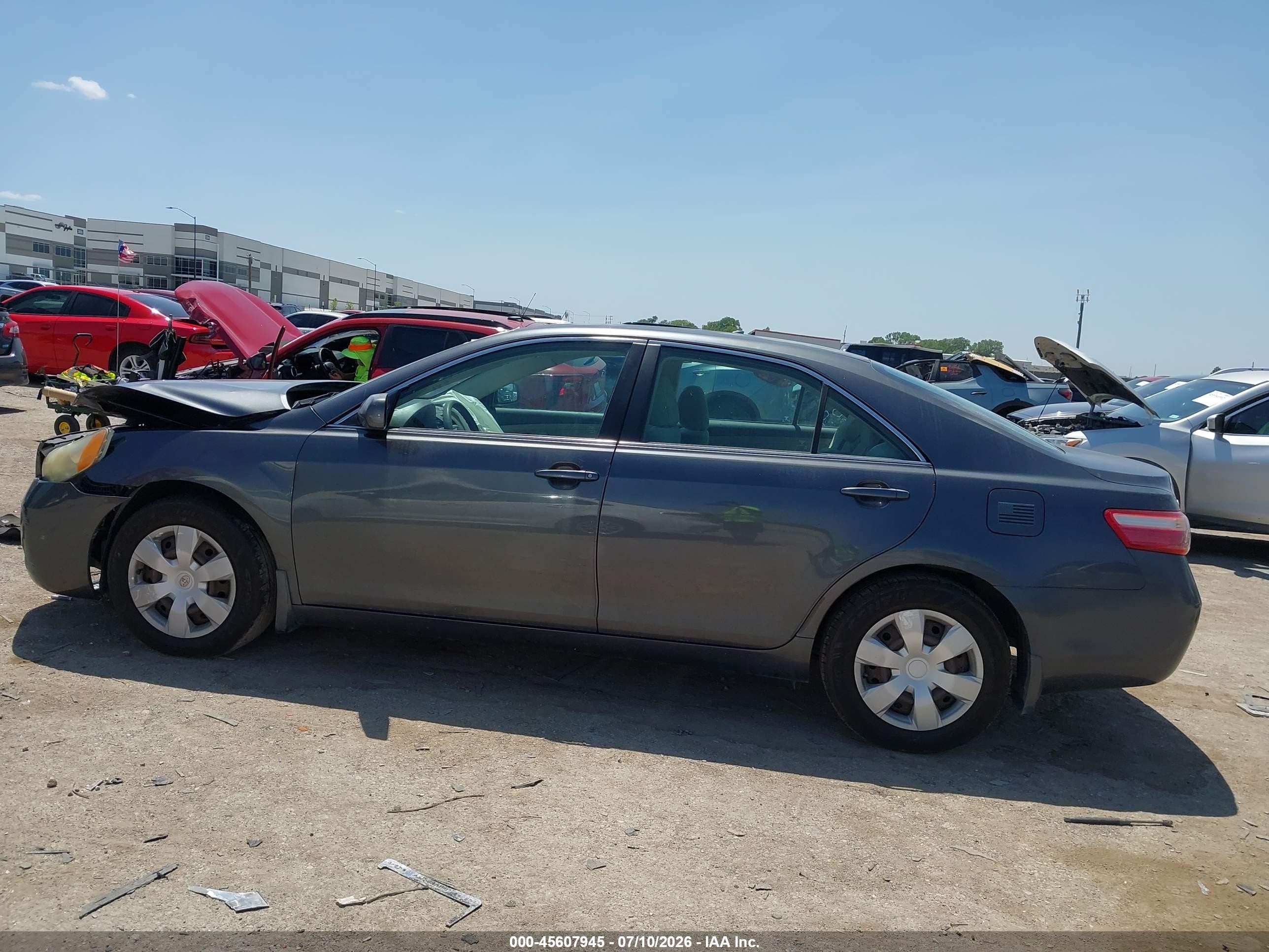 2009 Toyota Camry Le Gray vin: 4T1BE46K39U879960