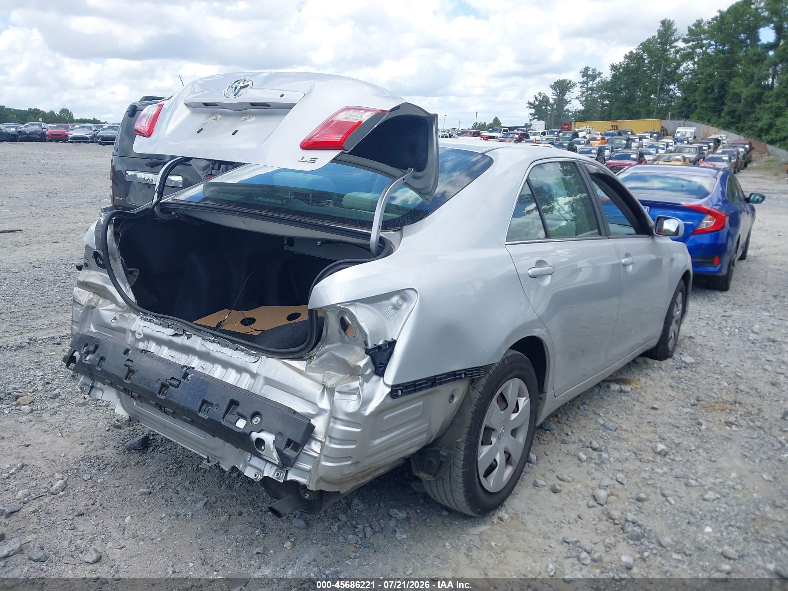 2009 Toyota Camry Le Silver vin: 4T1BE46K39U888061