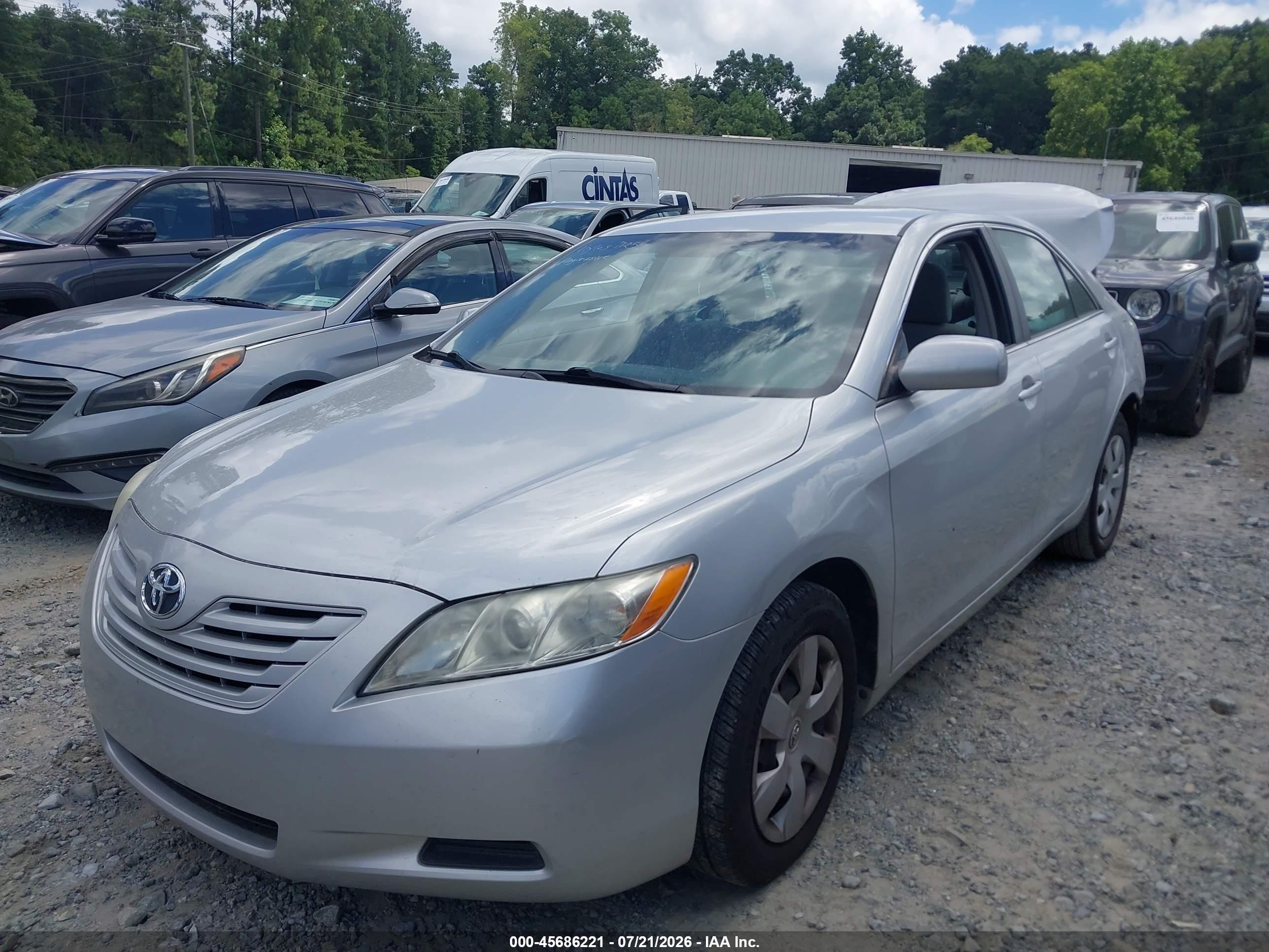 2009 Toyota Camry Le Silver vin: 4T1BE46K39U888061