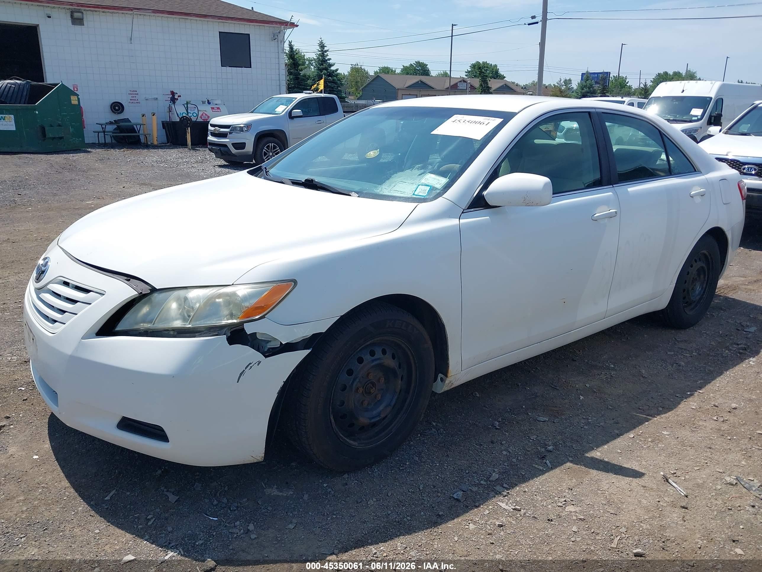 2009 Toyota Camry Le White vin: 4T1BE46K39U896869