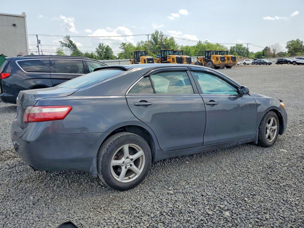 2009 Toyota Camry Le Gray vin: 4T1BE46K39U897679