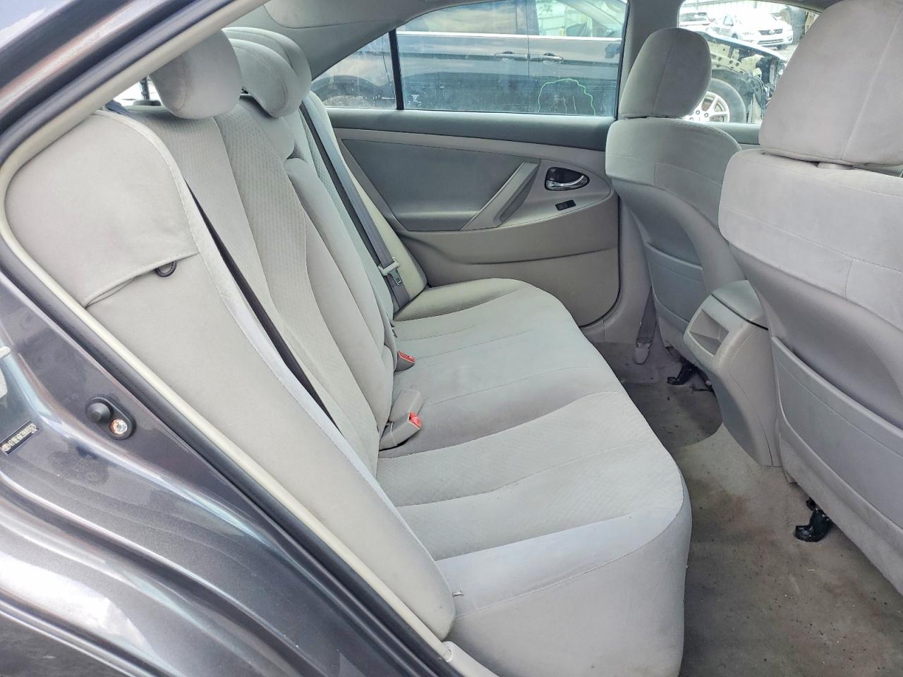2009 Toyota Camry Le Gray vin: 4T1BE46K39U897679