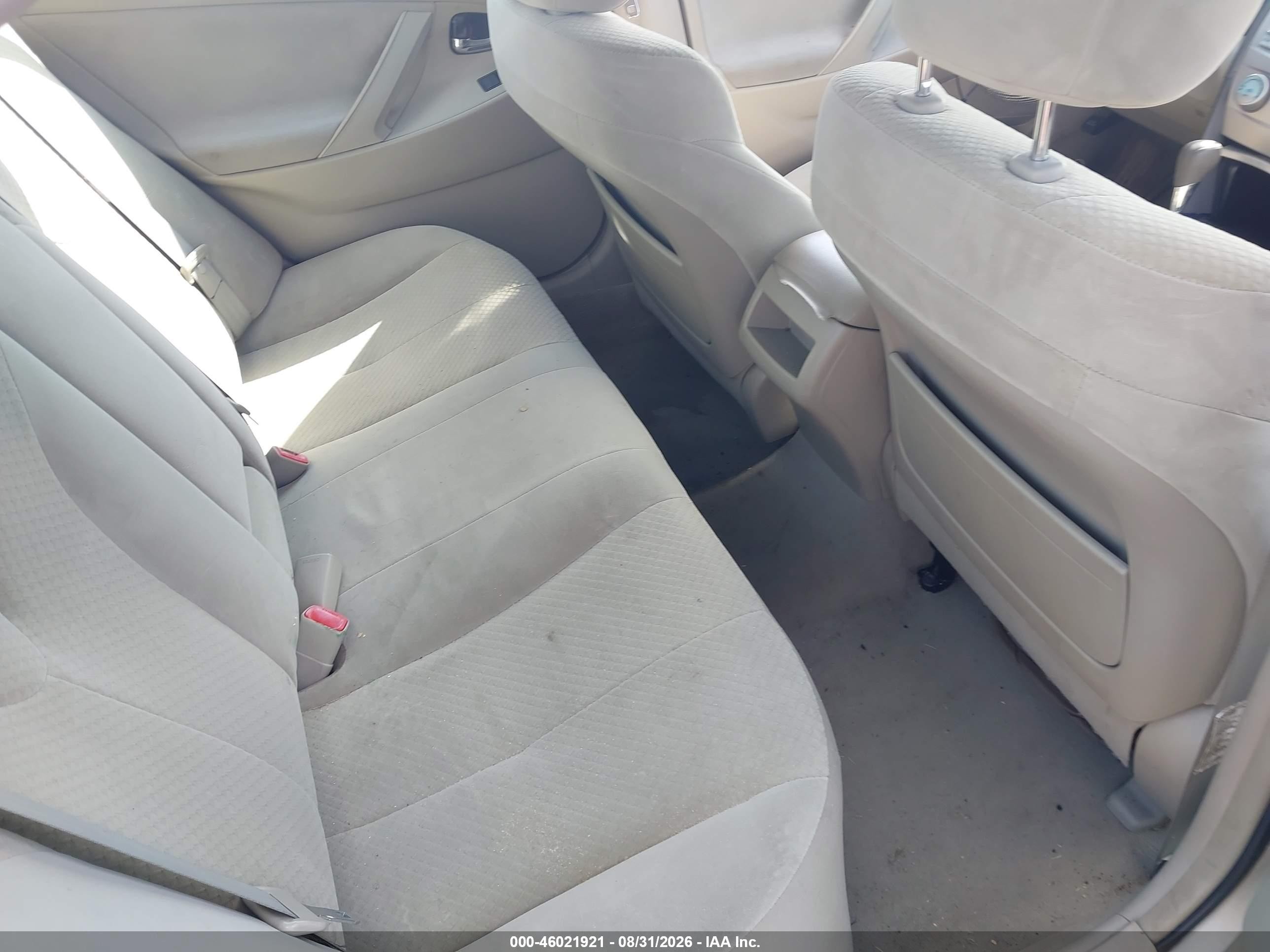 2009 Toyota Camry   Желто-коричневый vin: 4T1BE46K39U901424